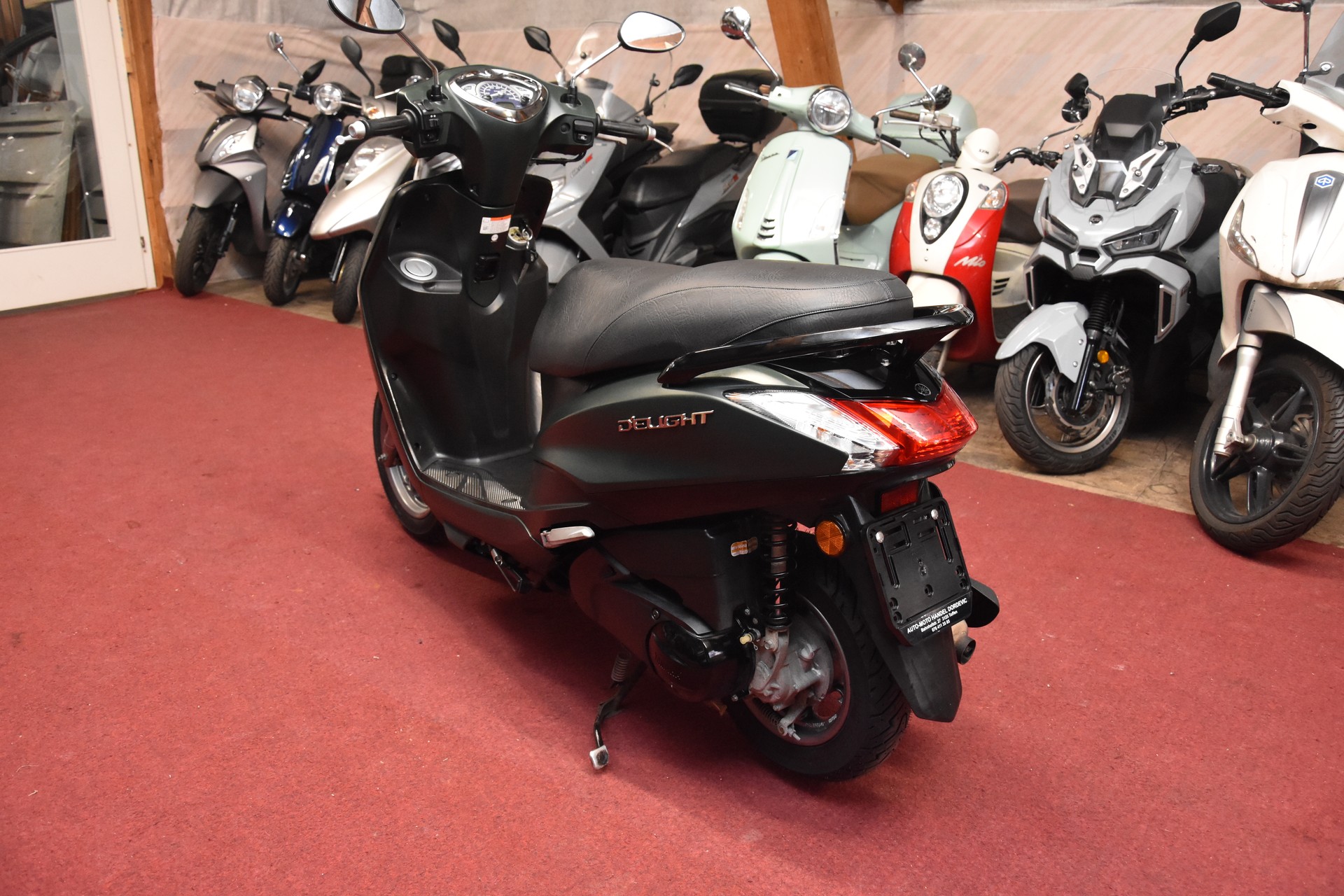 YAMAHA D'elight LTS 125 UBS-image-2