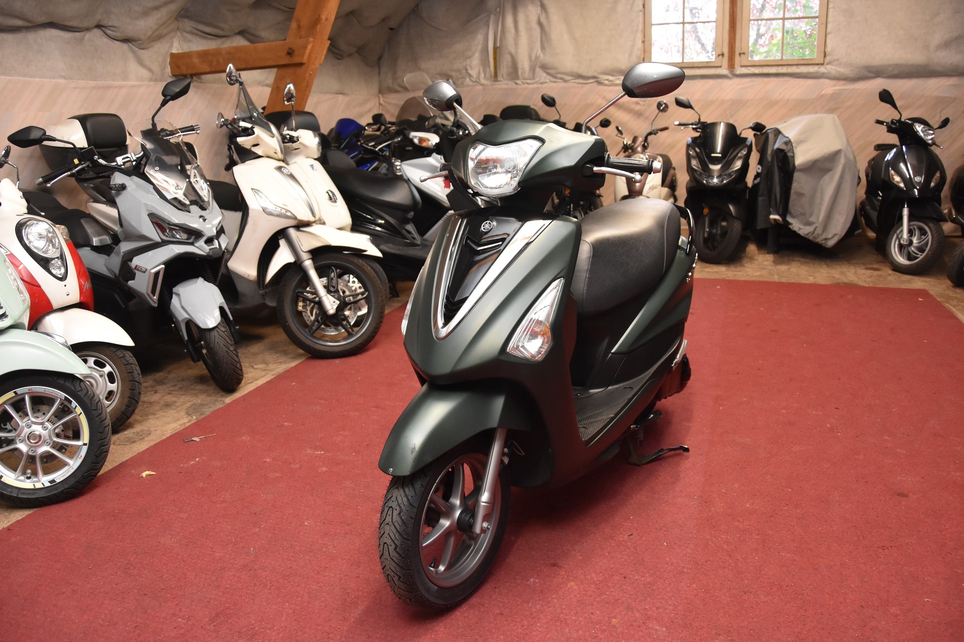 YAMAHA D'elight LTS 125 UBS