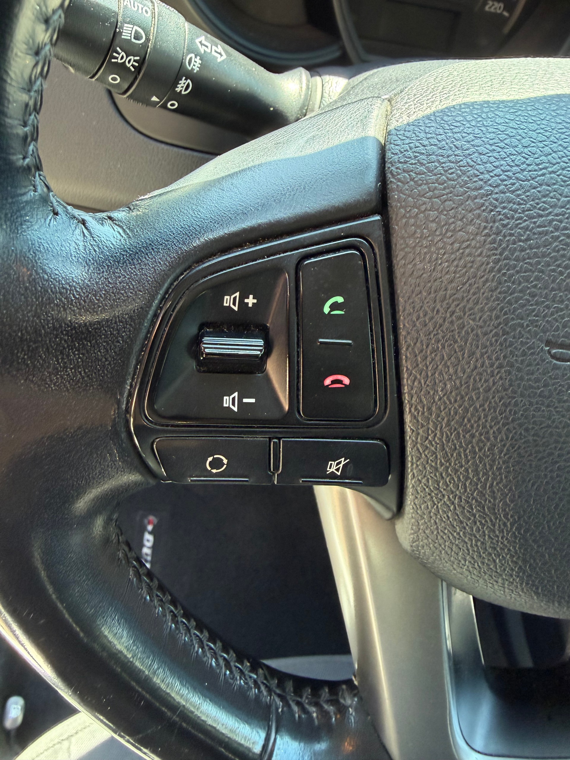 KIA Rio 1.4 CVVT Trend-image-10