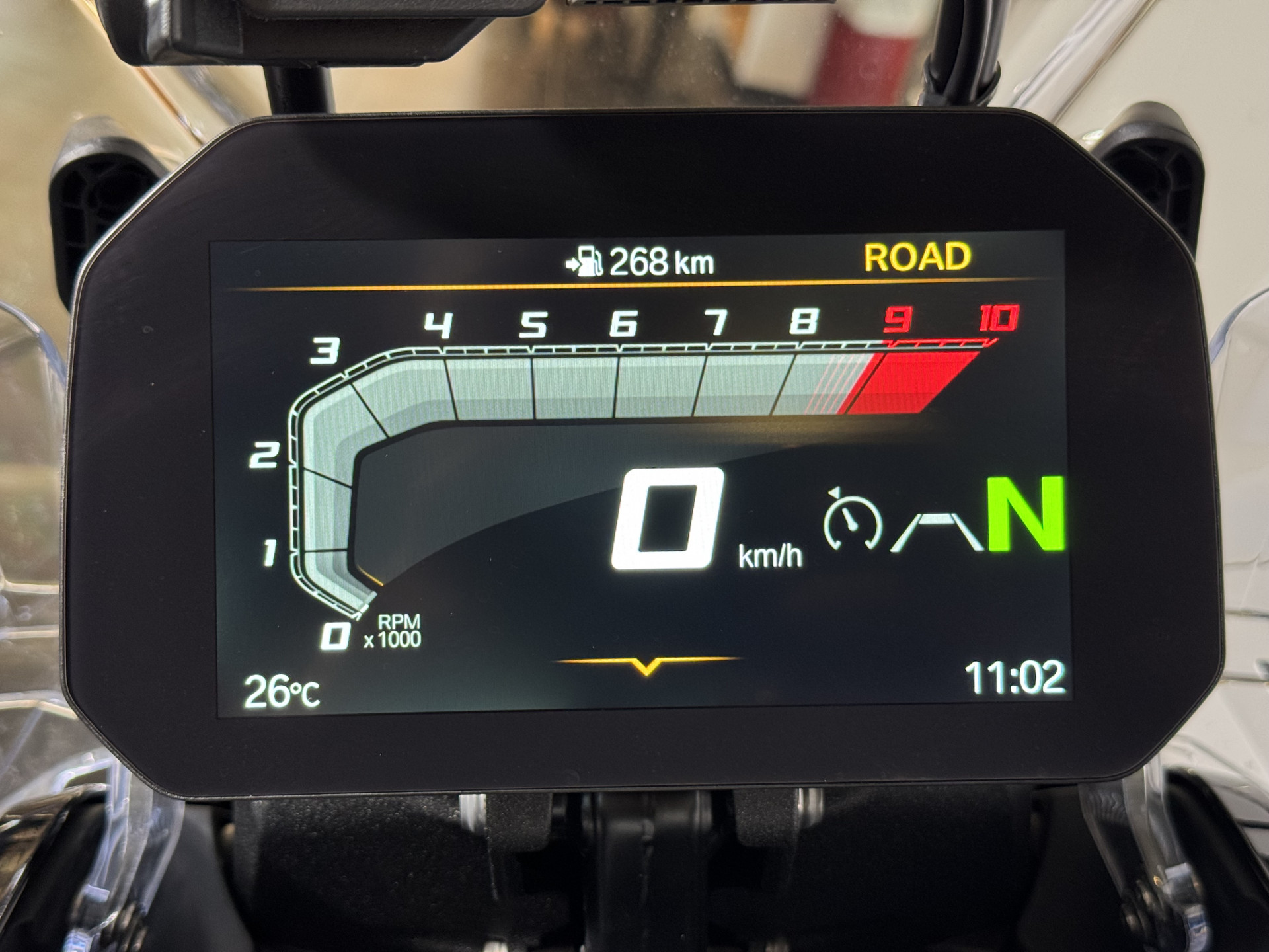 BMW R 1300 GS Adventure Triple Black-showroom-element-2