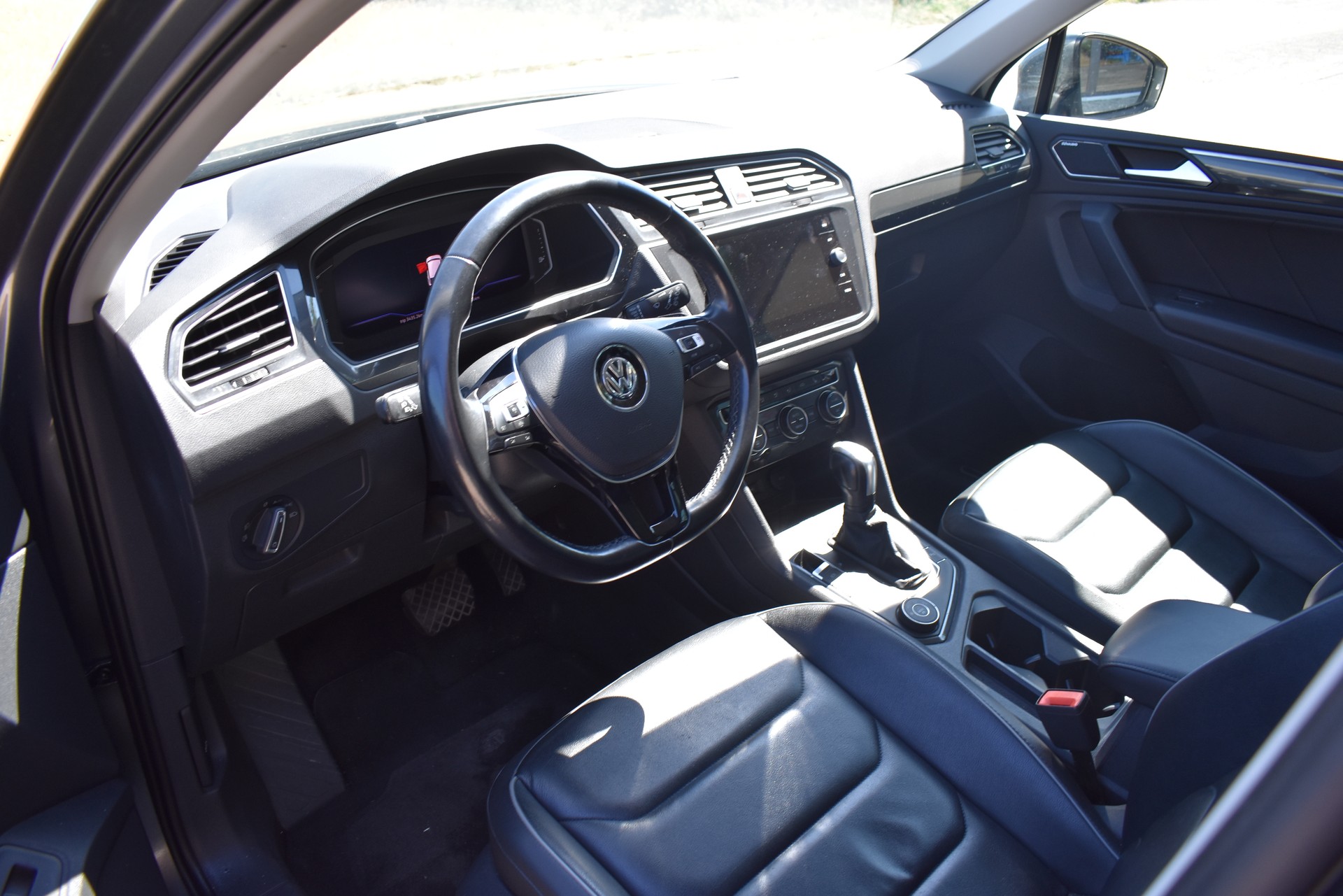 VW Tiguan 2.0 TDI SCR Highline 4Motion DSG-image-11