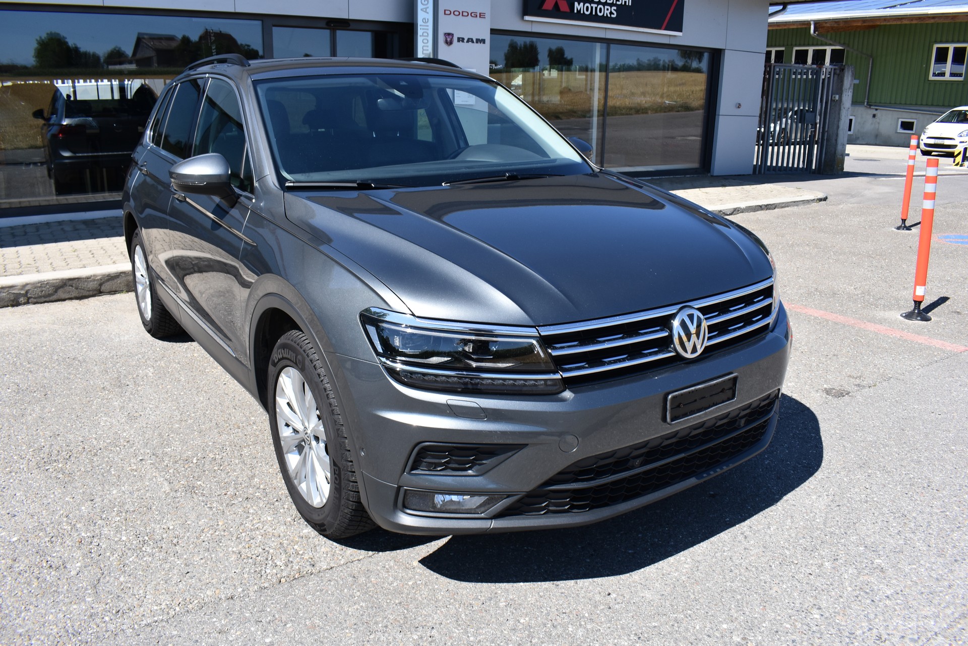 VW Tiguan 2.0 TDI SCR Highline 4Motion DSG-image-3