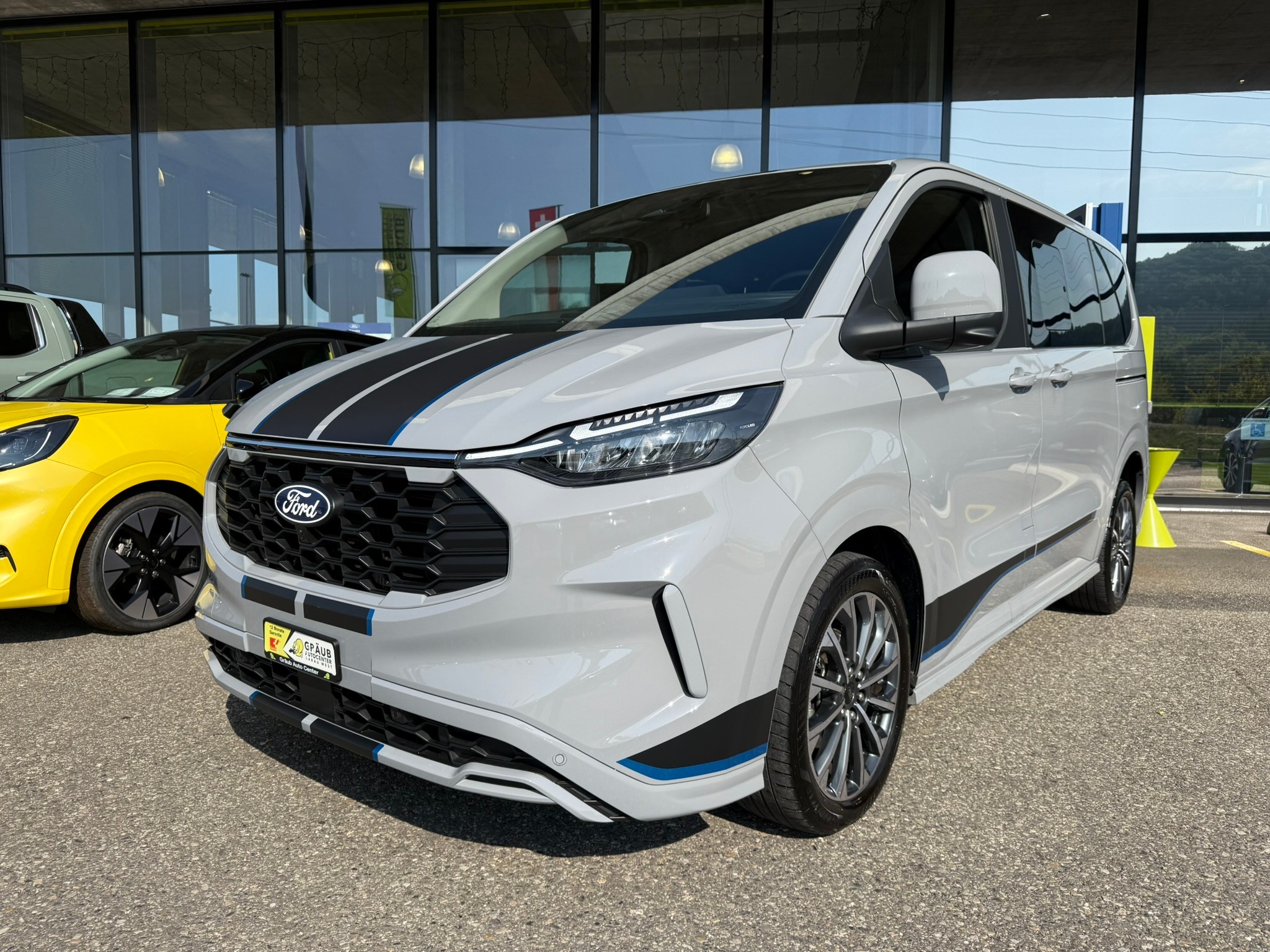 FORD Tourneo Bus 320 L1H1 Sport Automat (Bus)