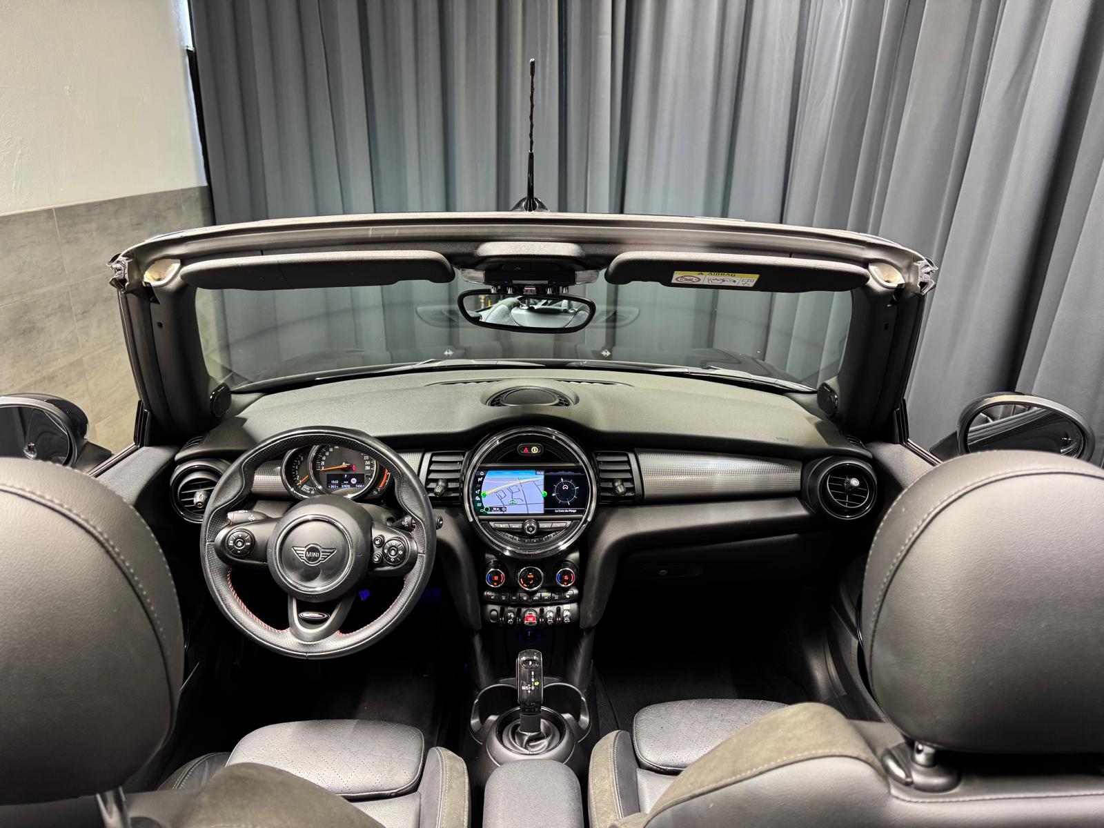 MINI Cooper Cabriolet DKG (17)(M)-image-10