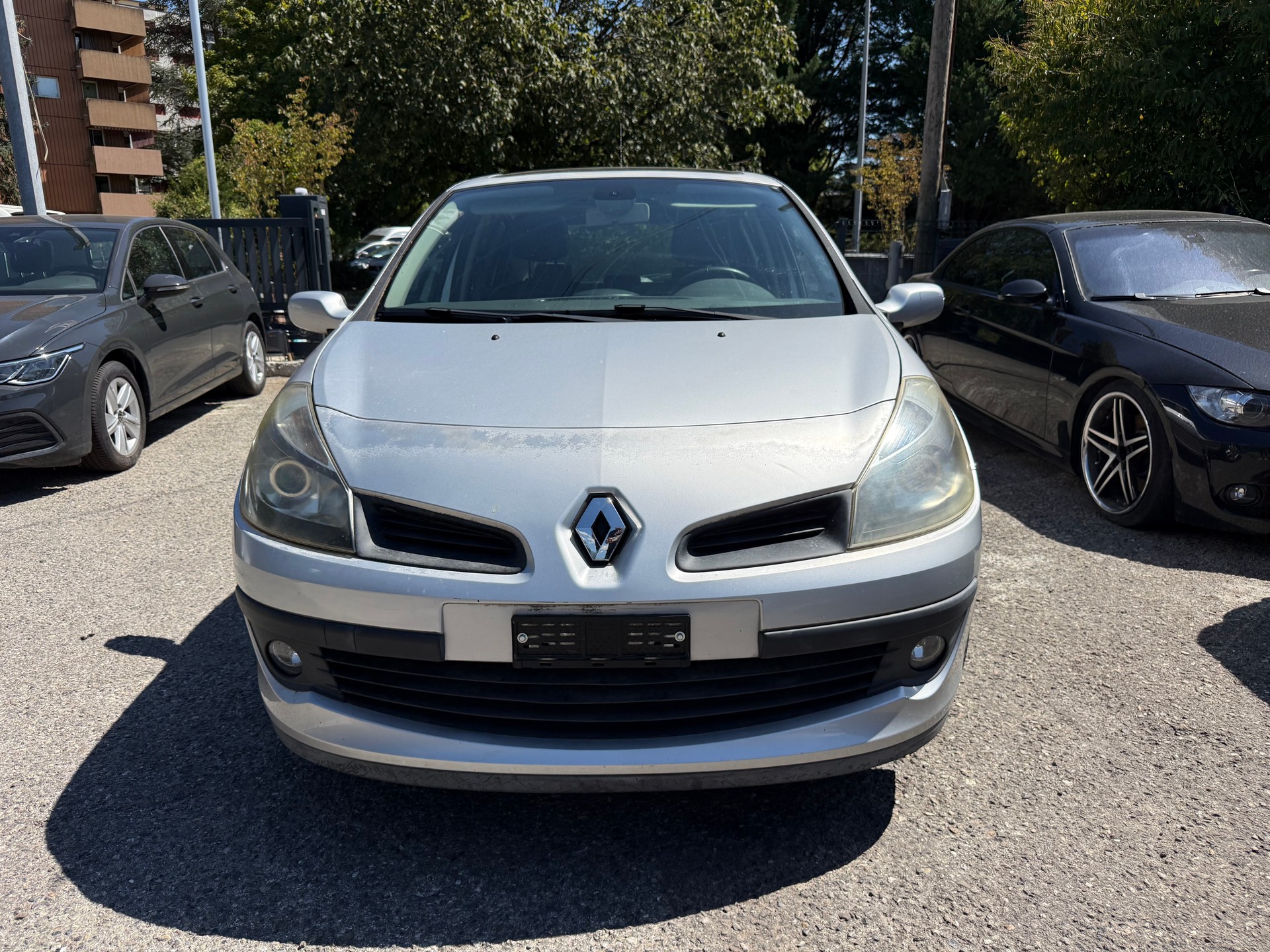 RENAULT Clio 1.6 16V Privilège-image-1