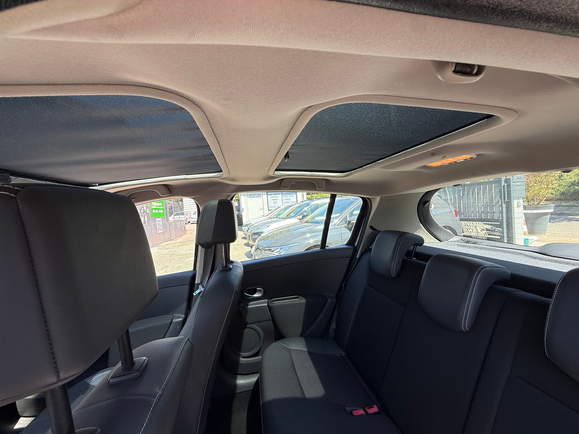 RENAULT Clio 1.6 16V Privilège-image-13