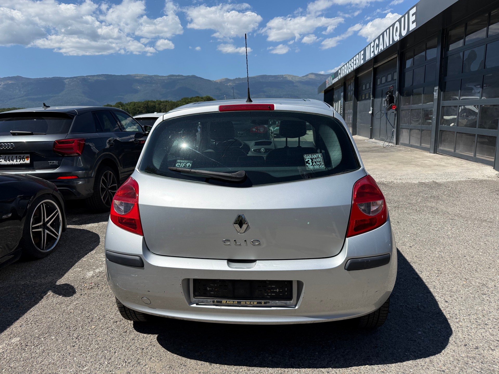 RENAULT Clio 1.6 16V Privilège-image-3