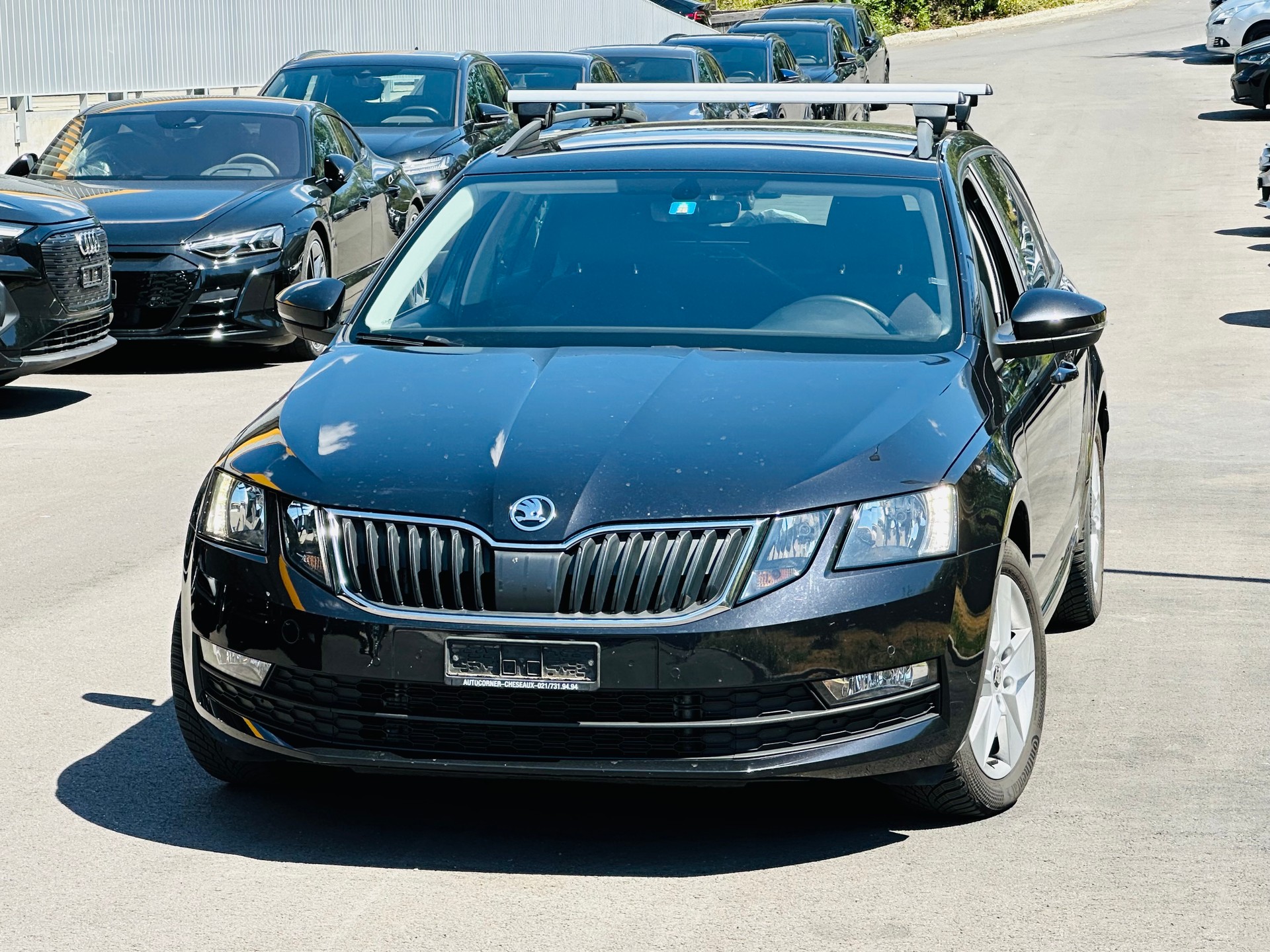 SKODA Octavia Combi 1.8 TSI Style 4x4 DSG-image-0
