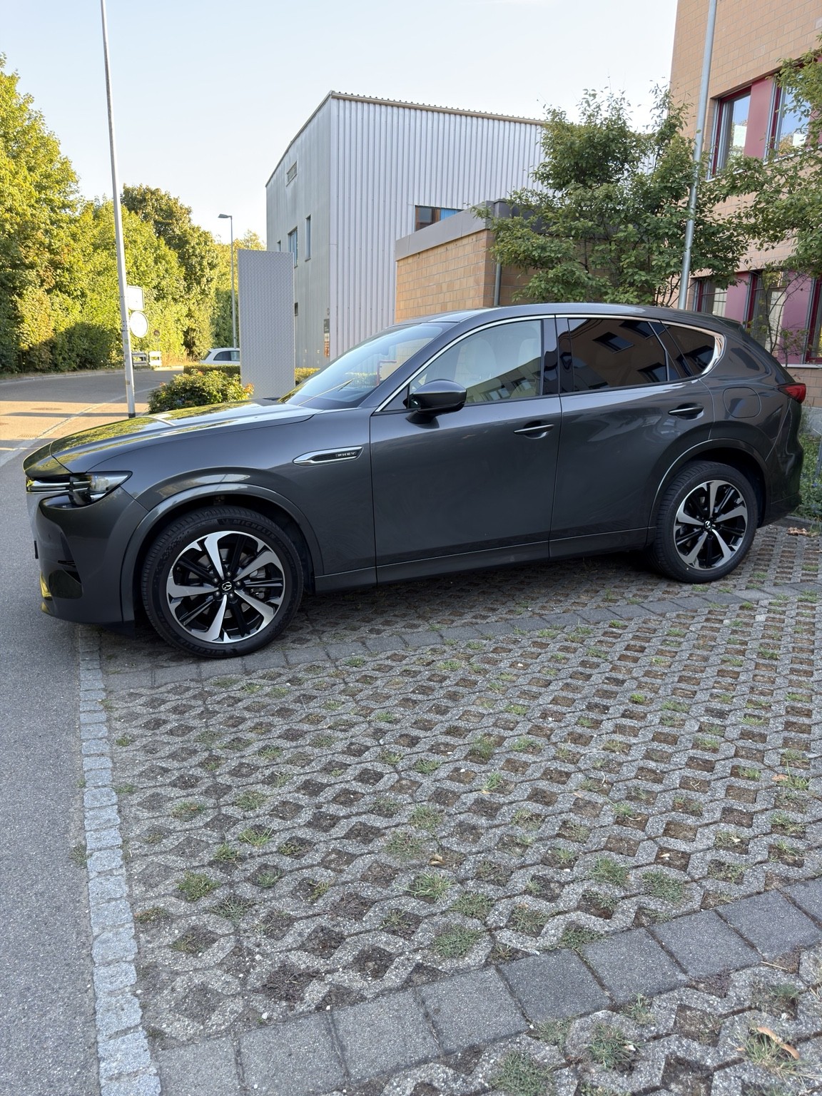 MAZDA 2.5 PHEV Takumi-image-4