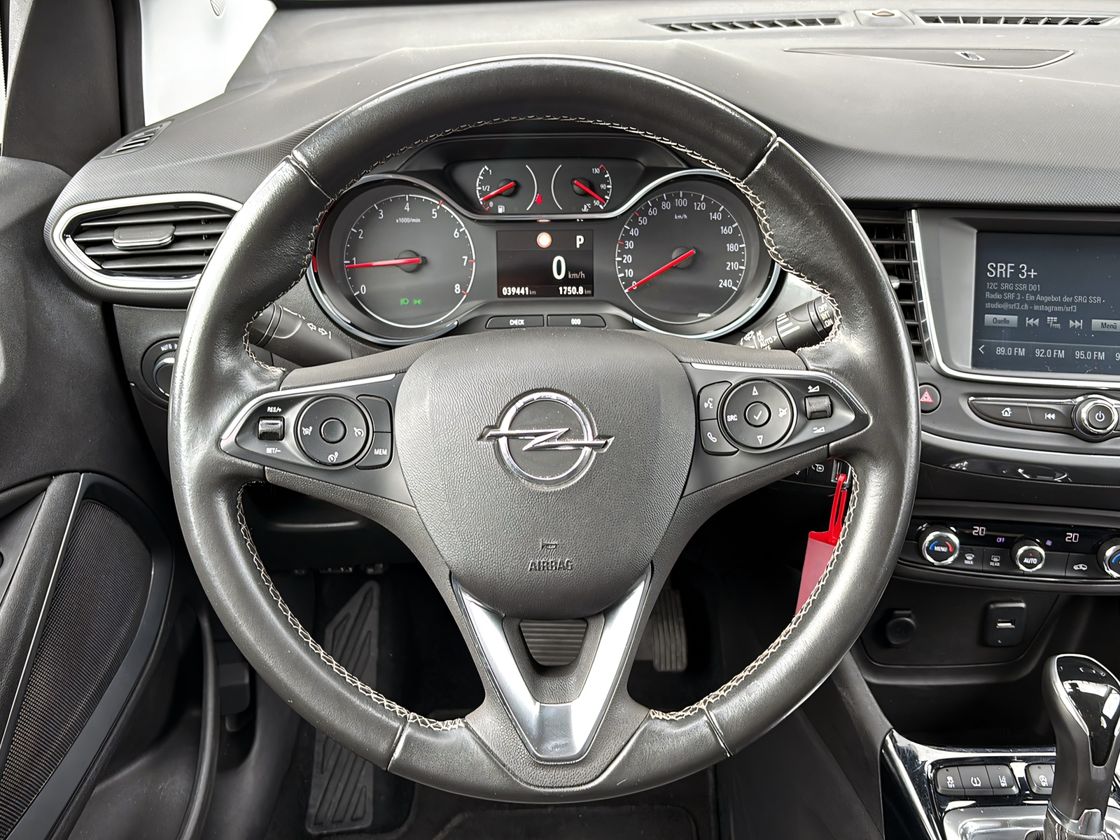OPEL Crossland 1.2 T 130 Elegance-showroom-element-3