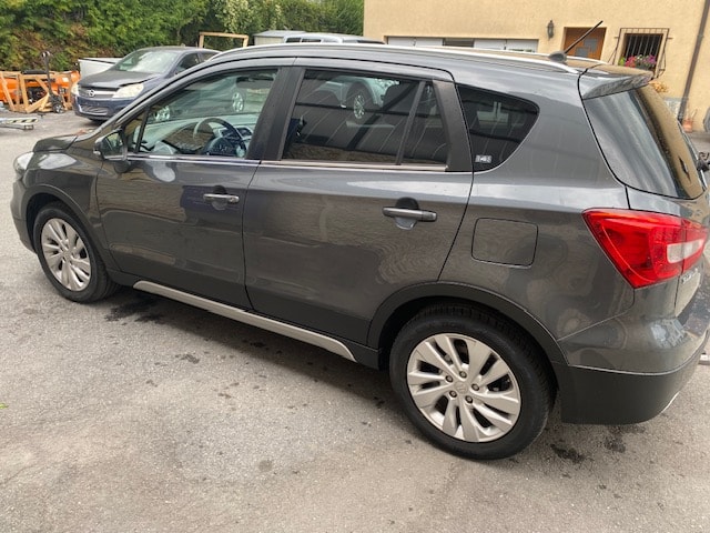 SUZUKI SX4 S-Cross 1.4 T Compact+ 4x4-image-7