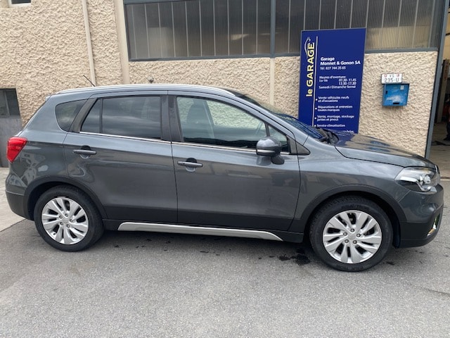 SUZUKI SX4 S-Cross 1.4 T Compact+ 4x4-image-2