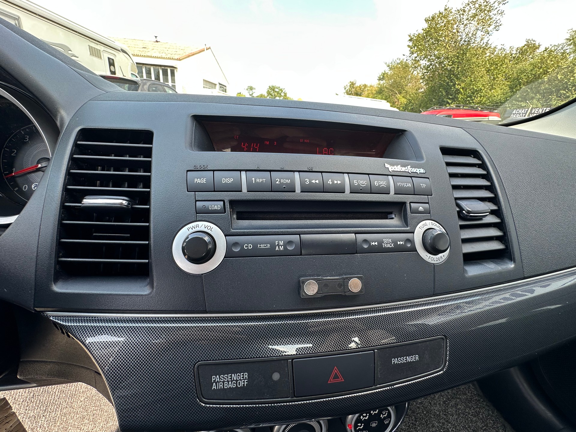 MITSUBISHI Lancer Sportback 1.8 Intense CVT-image-16