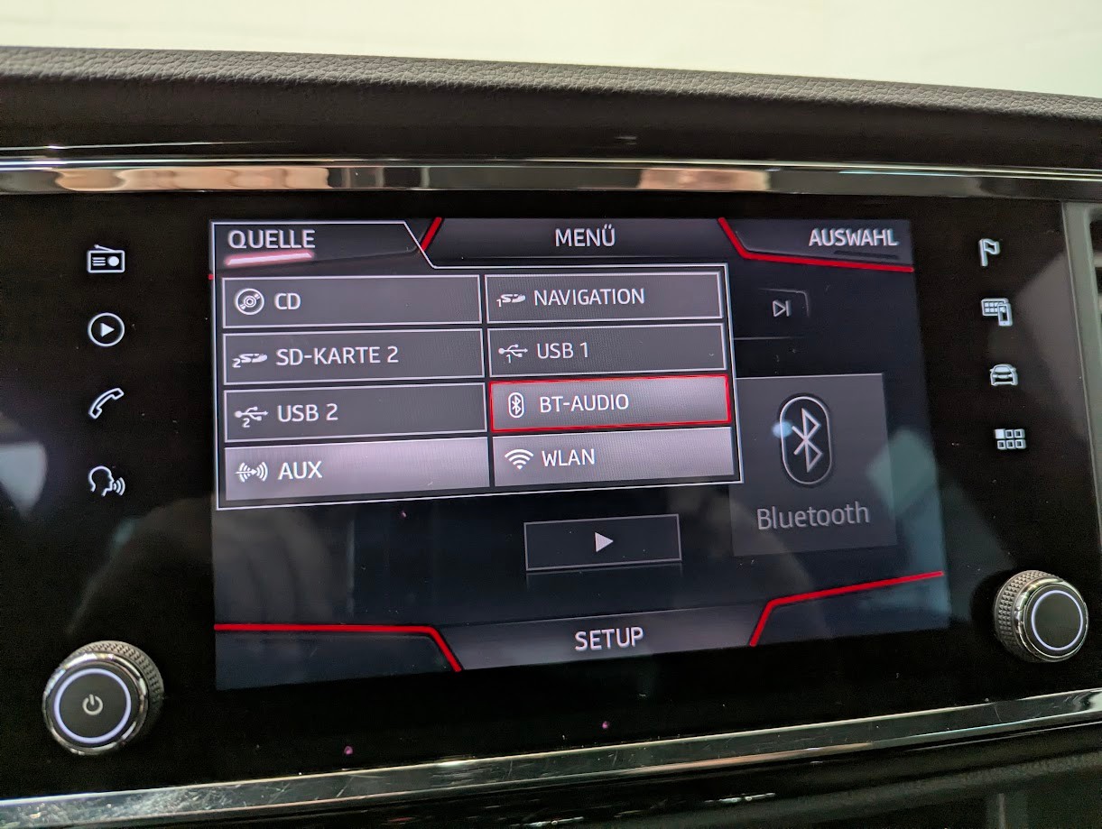 SEAT Ateca*CH-AUTO VON 78J SCHWEIZERIN 12MT GAR MFK 26 PANO 360CAM ASSISTS AHK 1900-image-9