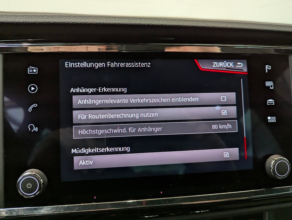 SEAT Ateca*CH-AUTO VON 78J SCHWEIZERIN 12MT GAR MFK 26 PANO 360CAM ASSISTS AHK 1900-image-15