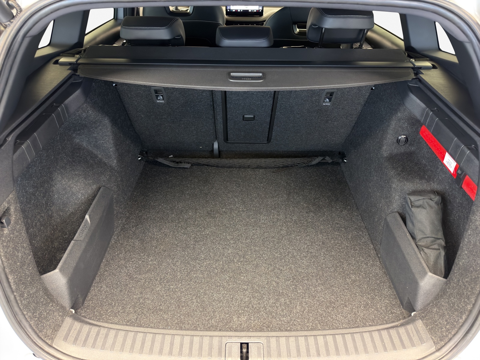 SKODA Enyaq iV 80x SportLine-image-12
