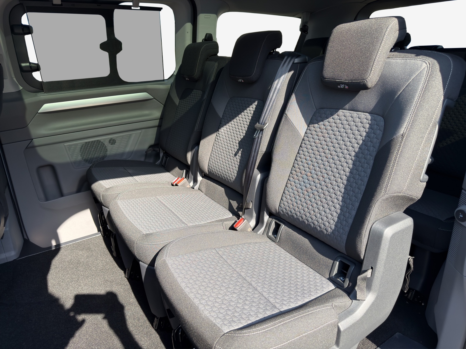 VW Caravelle 2.5TSI eHYBRID Edition 16,5kWh 8Aut.-image-11