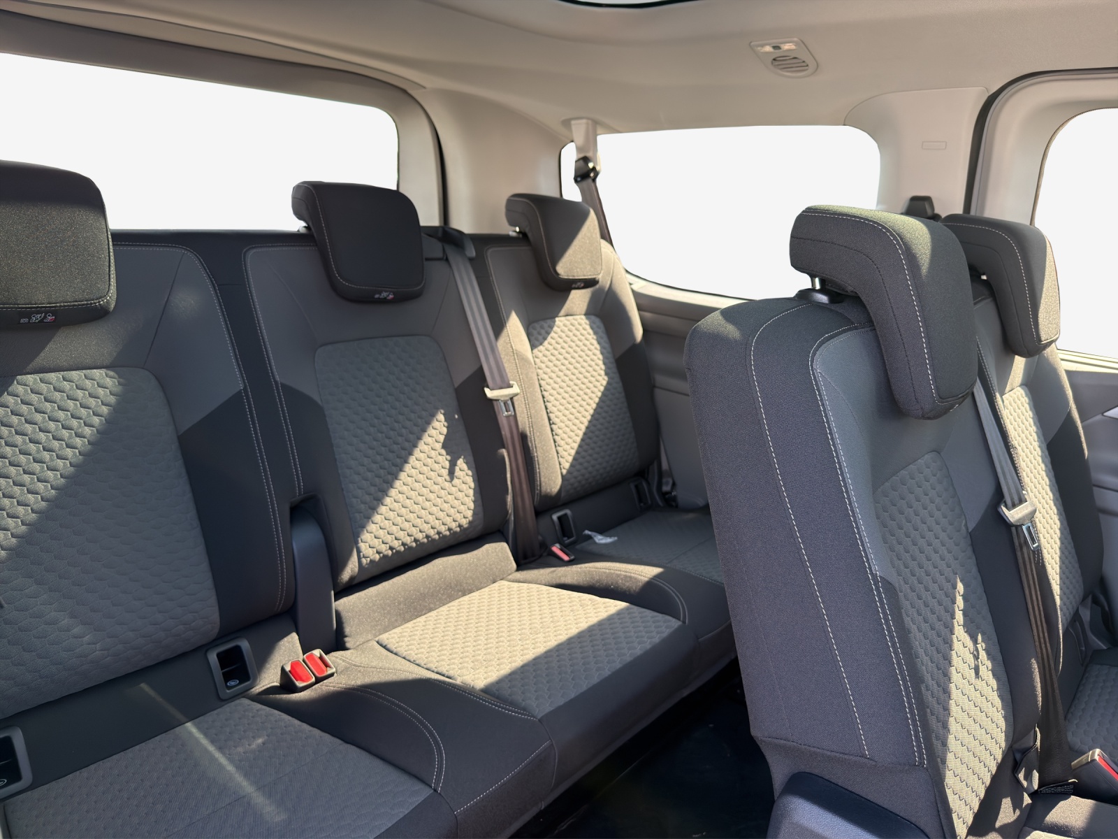 VW Caravelle 2.5TSI eHYBRID Edition 16,5kWh 8Aut.-image-13