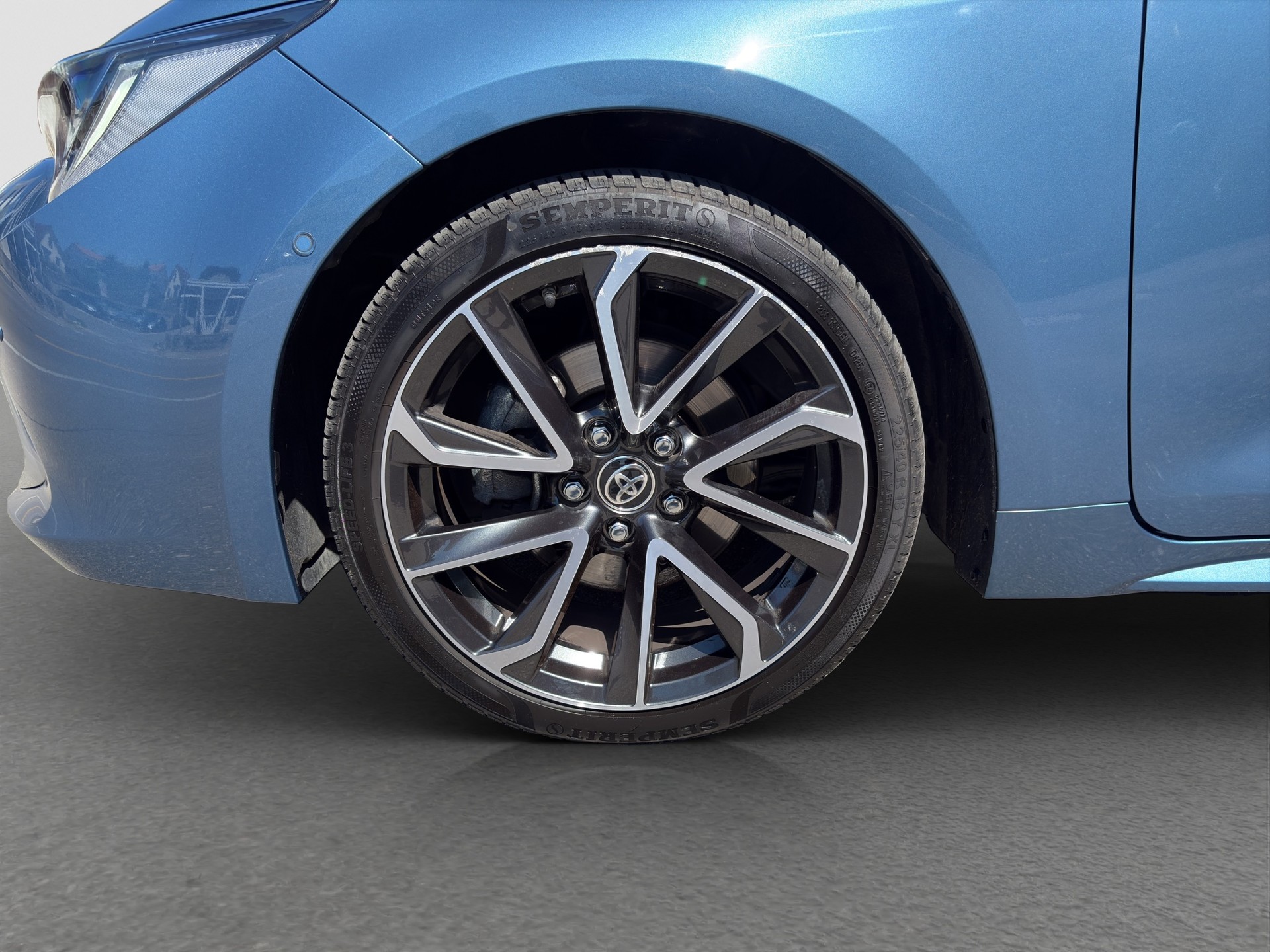 TOYOTA Corolla 2.0 HSD Premium e-CVT-image-2