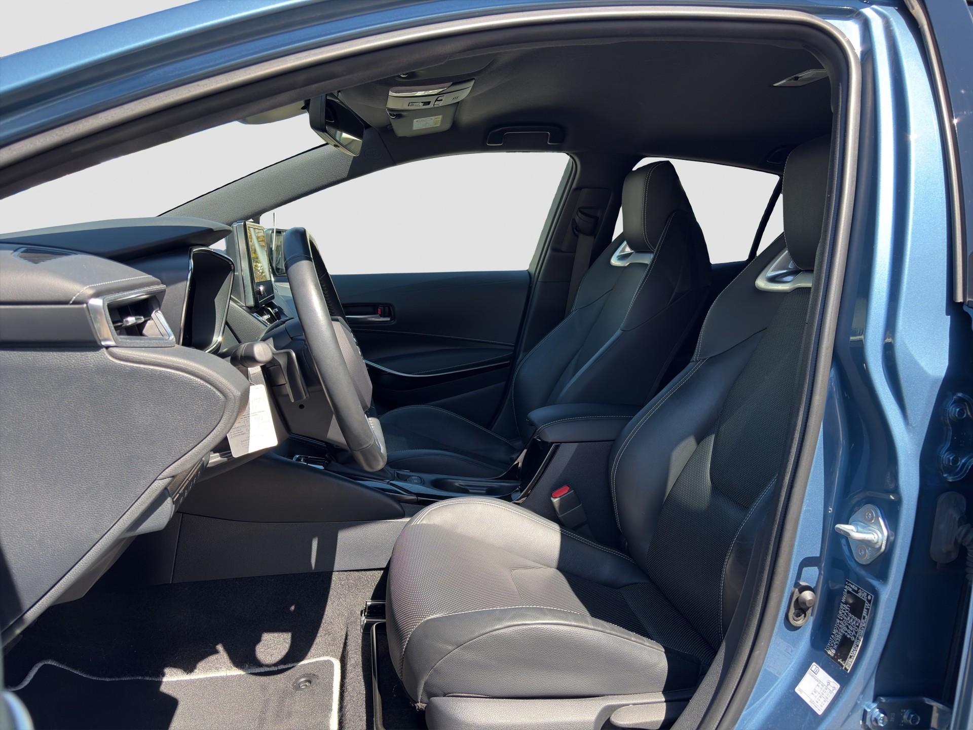 TOYOTA Corolla 2.0 HSD Premium e-CVT-image-7