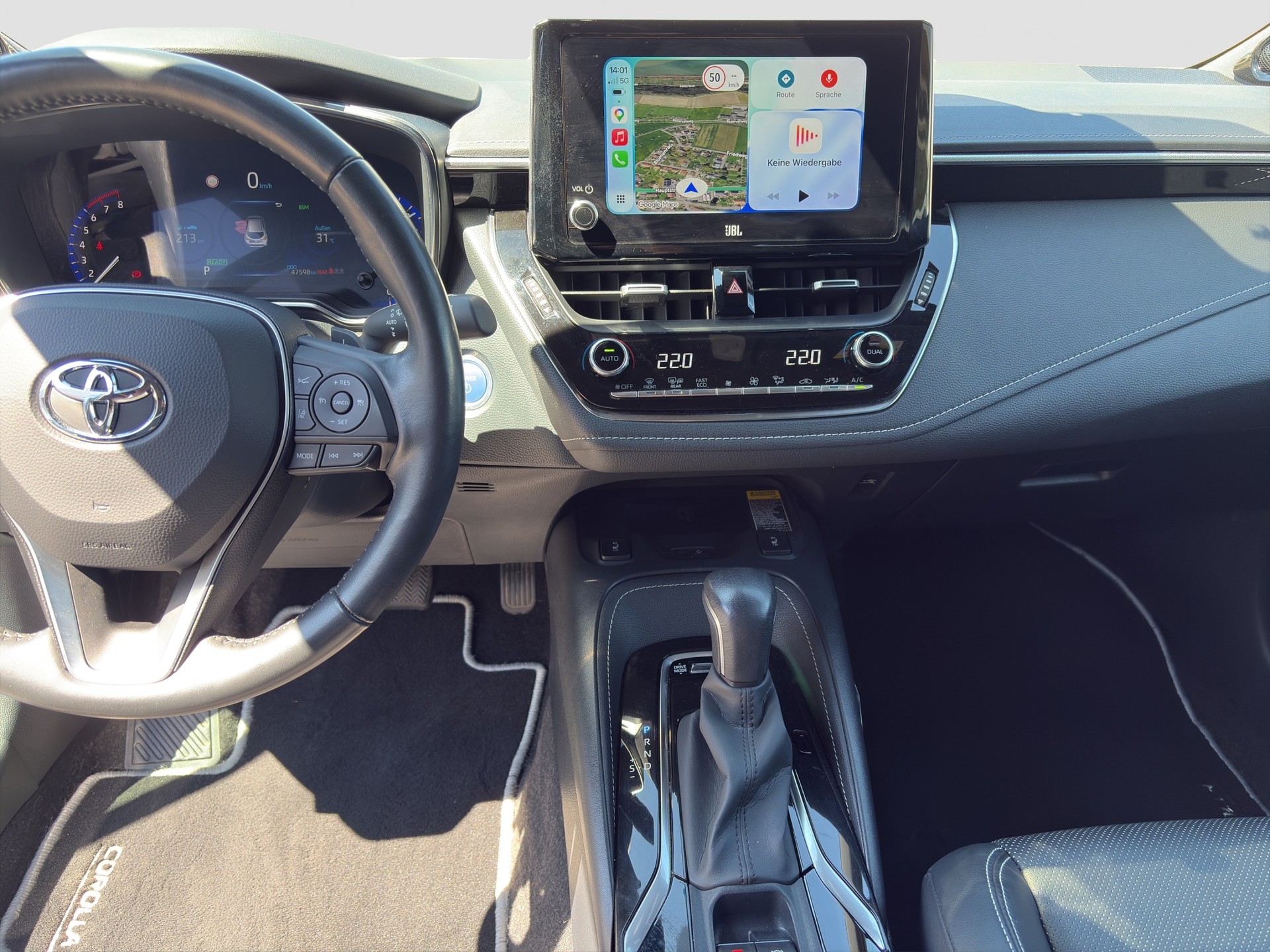TOYOTA Corolla 2.0 HSD Premium e-CVT-image-12
