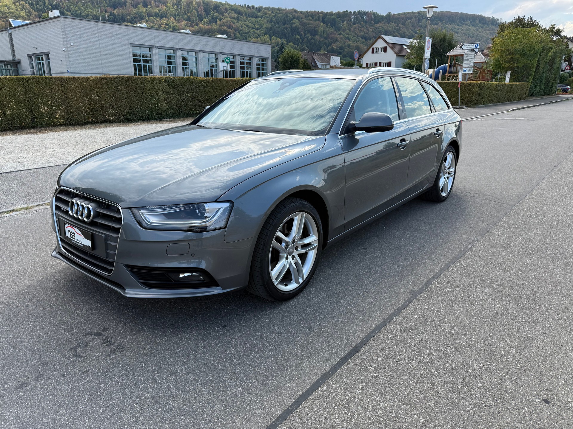 AUDI A4 Avant 2.0 TFSI quattro s-tronic-image-1