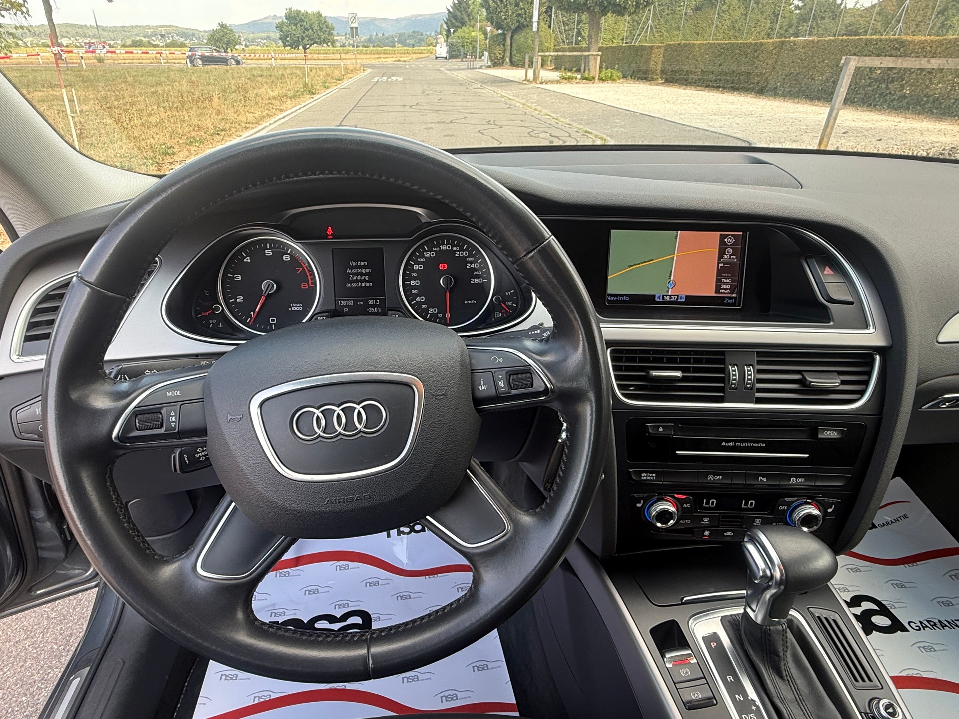 AUDI A4 Avant 2.0 TFSI quattro s-tronic-image-10