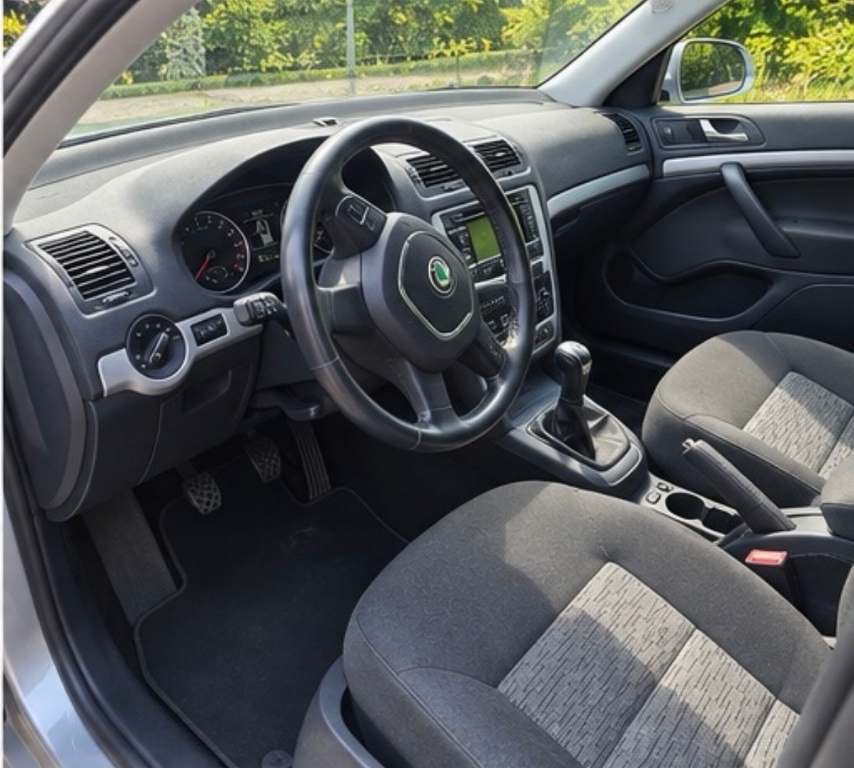 SKODA 1.6 TDI GreenLine-image-2