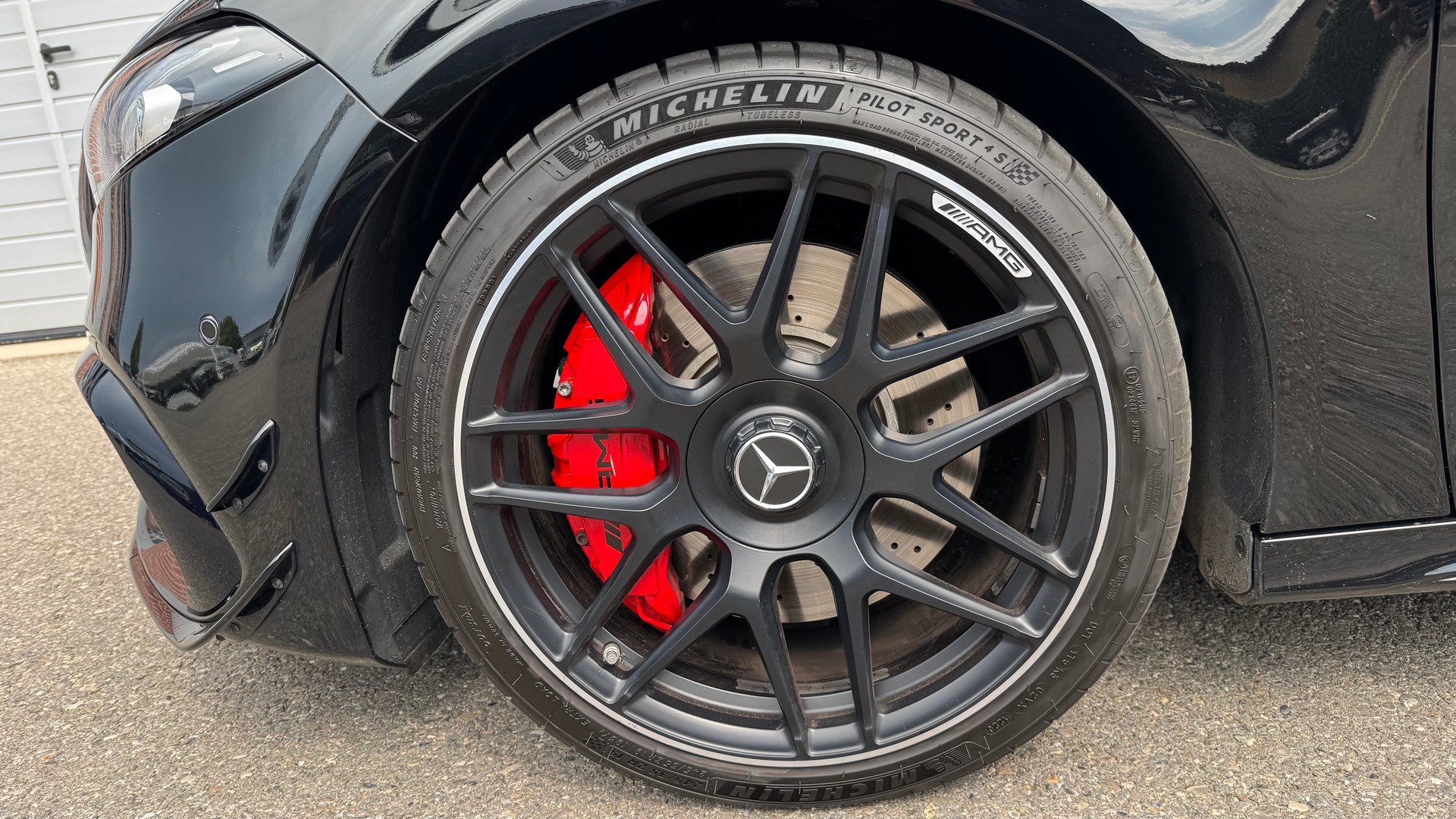 MERCEDES-BENZ A 45 S AMG 4Matic+ Speedshift-image-9