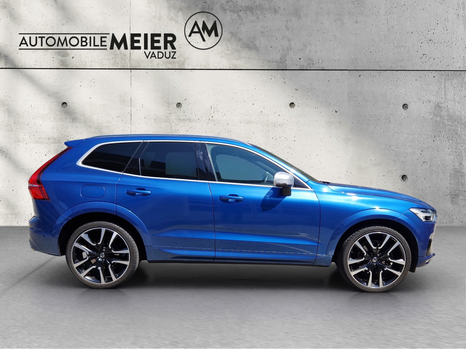 VOLVO XC60 2.0 T6 R-Design AWD-image-9