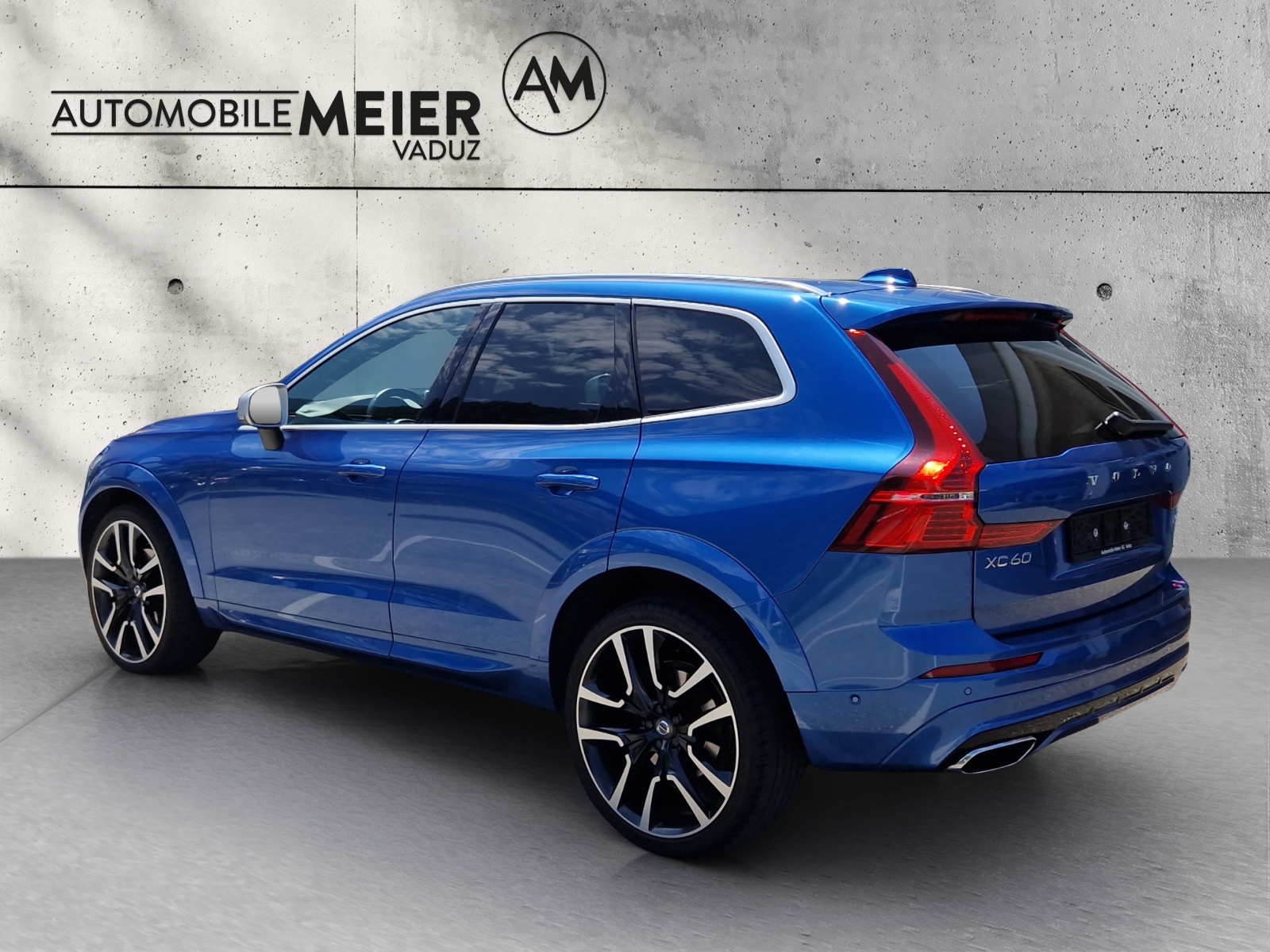 VOLVO XC60 2.0 T6 R-Design AWD-image-1