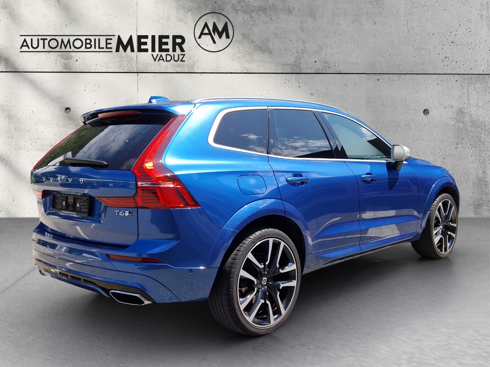 VOLVO XC60 2.0 T6 R-Design AWD-image-4
