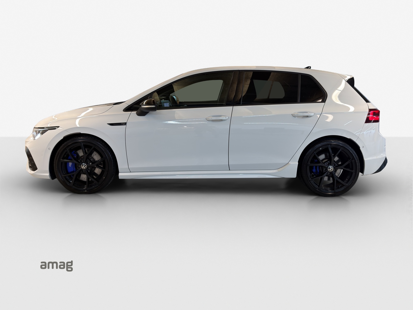 VW Golf 2.0 TSI R DSG 4Motion-image-1