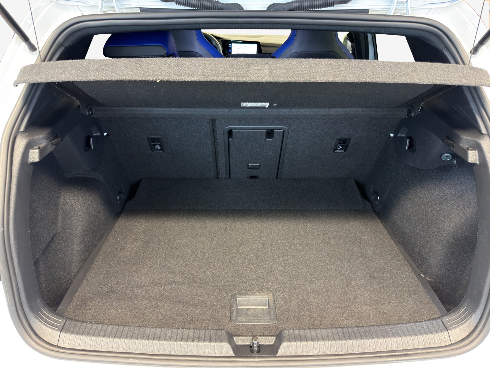 VW Golf 2.0 TSI R DSG 4Motion-image-12