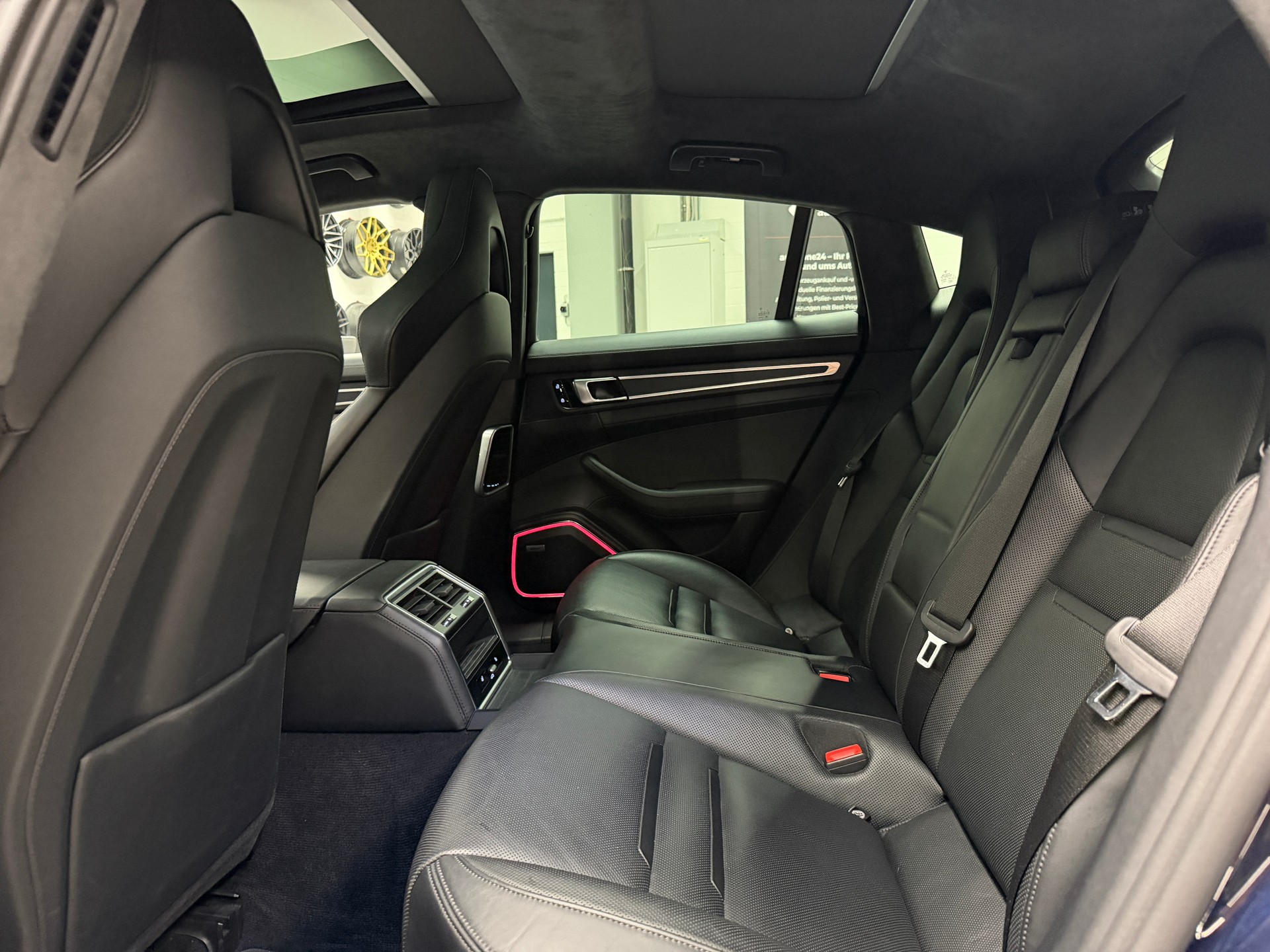 PORSCHE Panamera 4.0 V8 GTS *Porsche Approved bis 12/2026*Luftfahrwerk*Hinterachslenkung*Sport Chrono*-image-22
