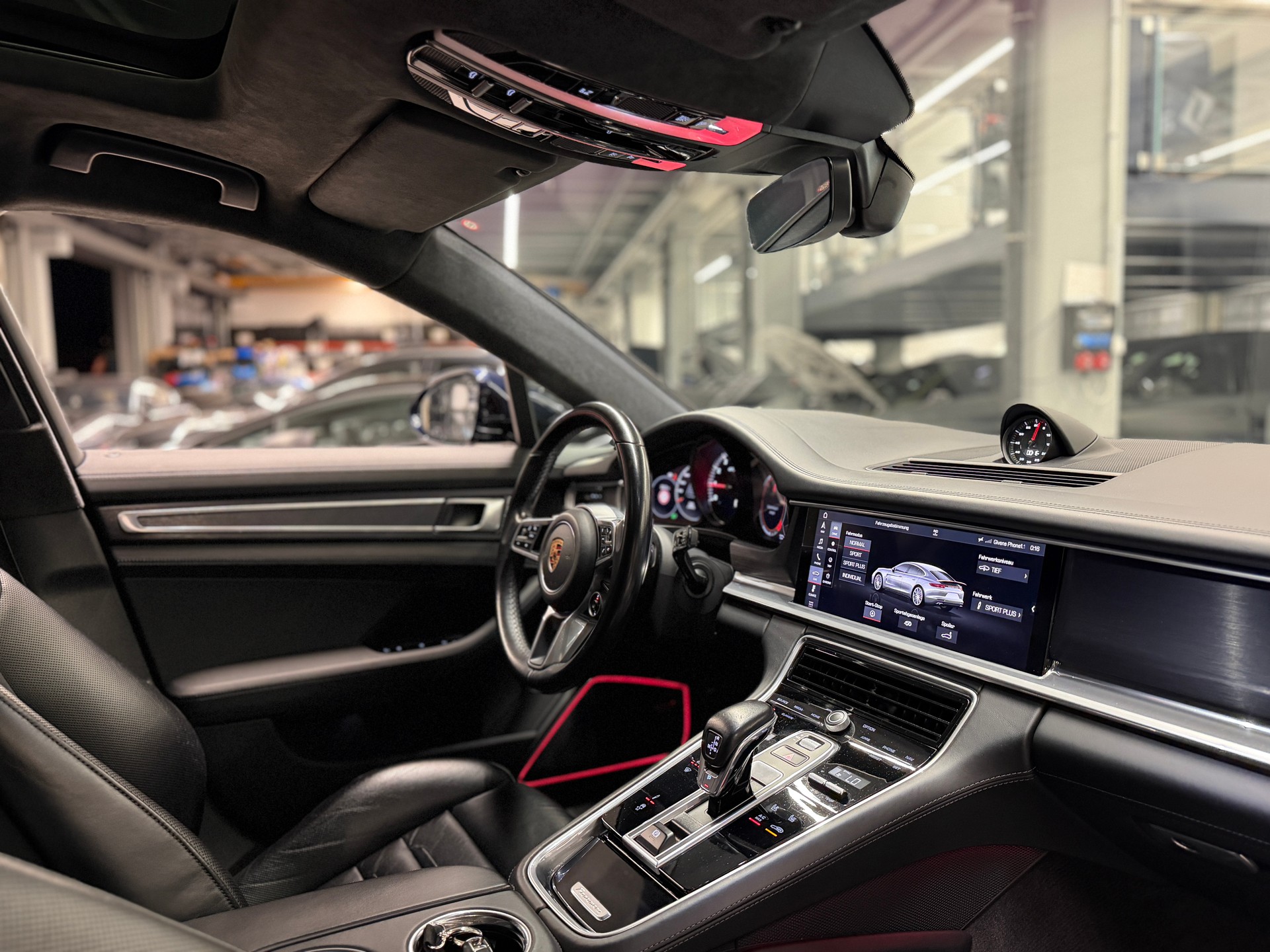 PORSCHE Panamera 4.0 V8 GTS *Porsche Approved bis 12/2026*Luftfahrwerk*Hinterachslenkung*Sport Chrono*-image-19