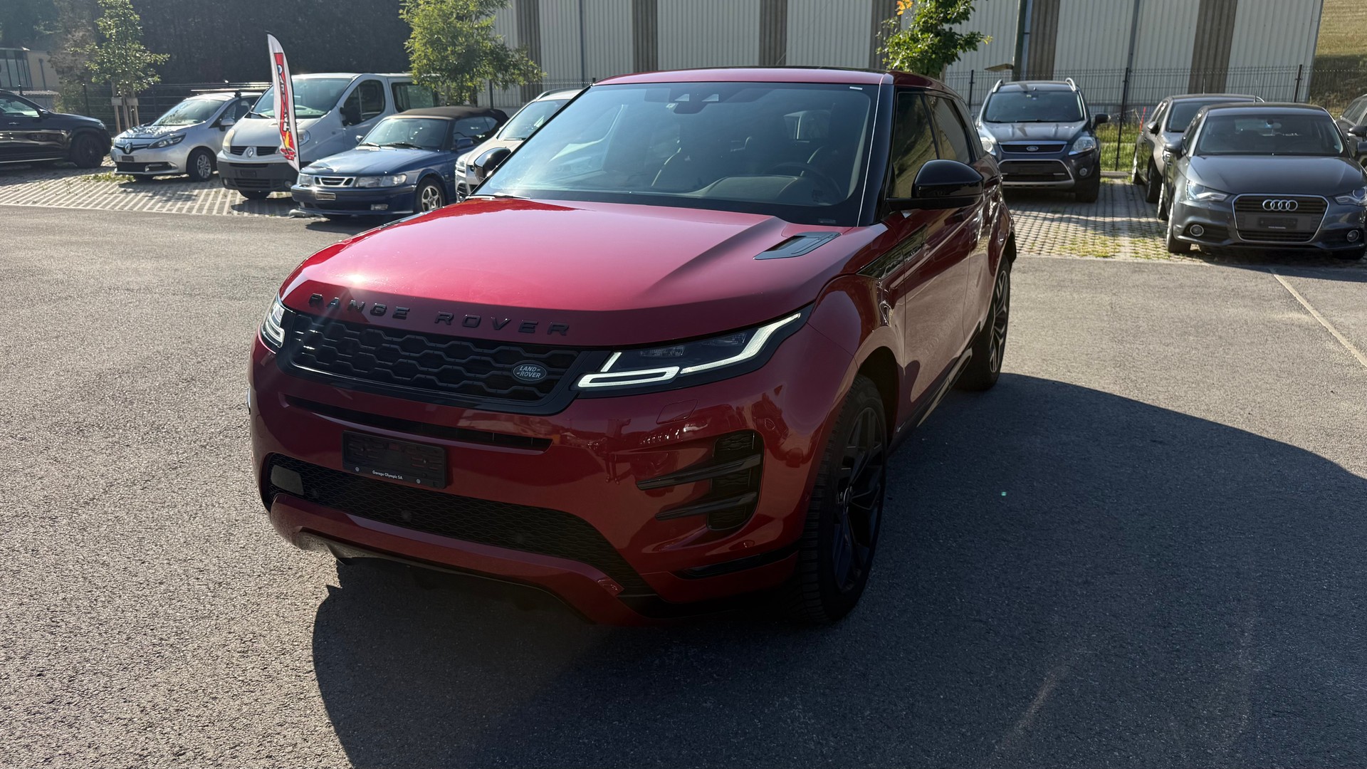 LAND ROVER Range Rover Evoque R-Dynamic P 200 AT9-image-2