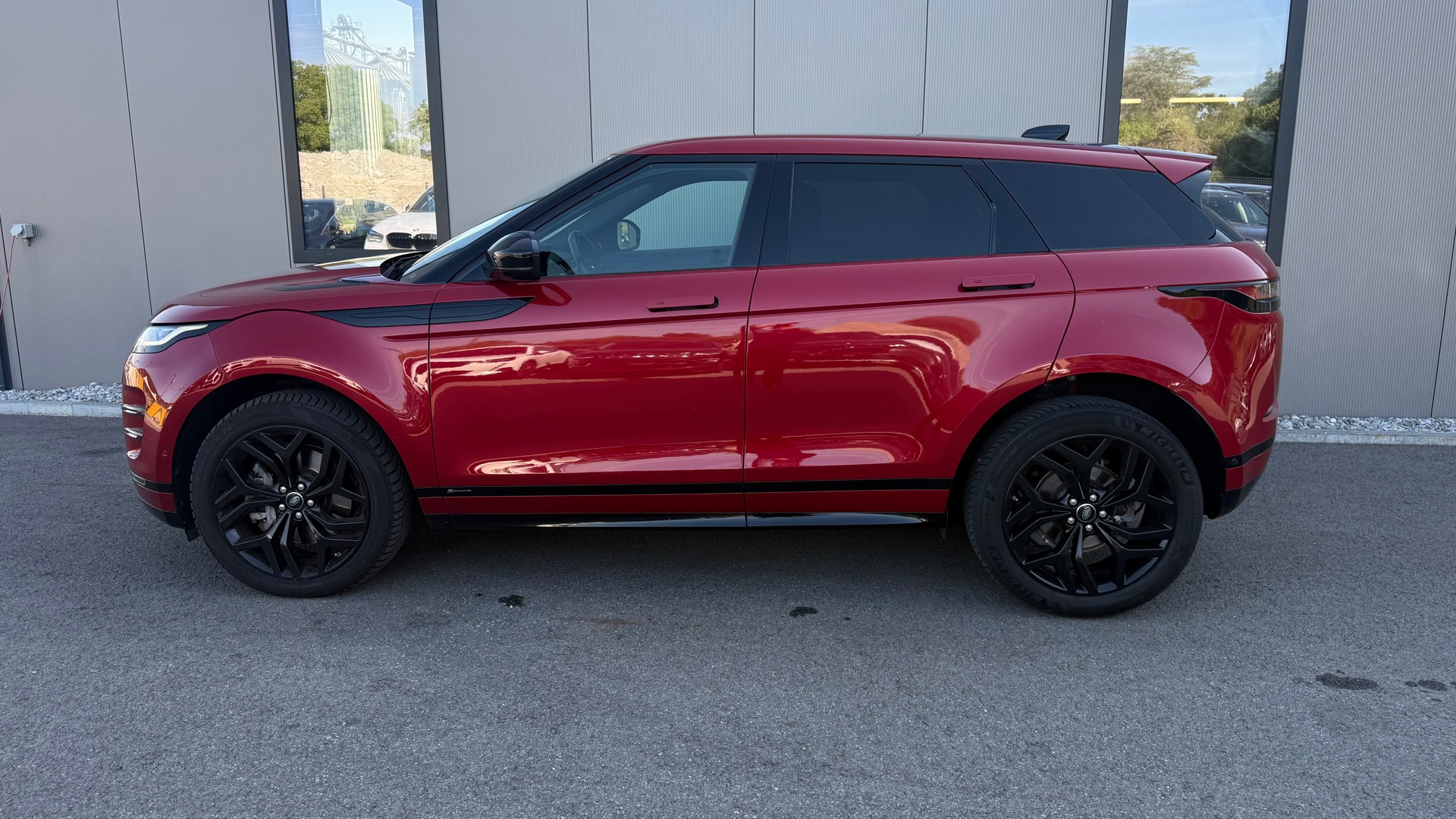 LAND ROVER Range Rover Evoque R-Dynamic P 200 AT9-image-8