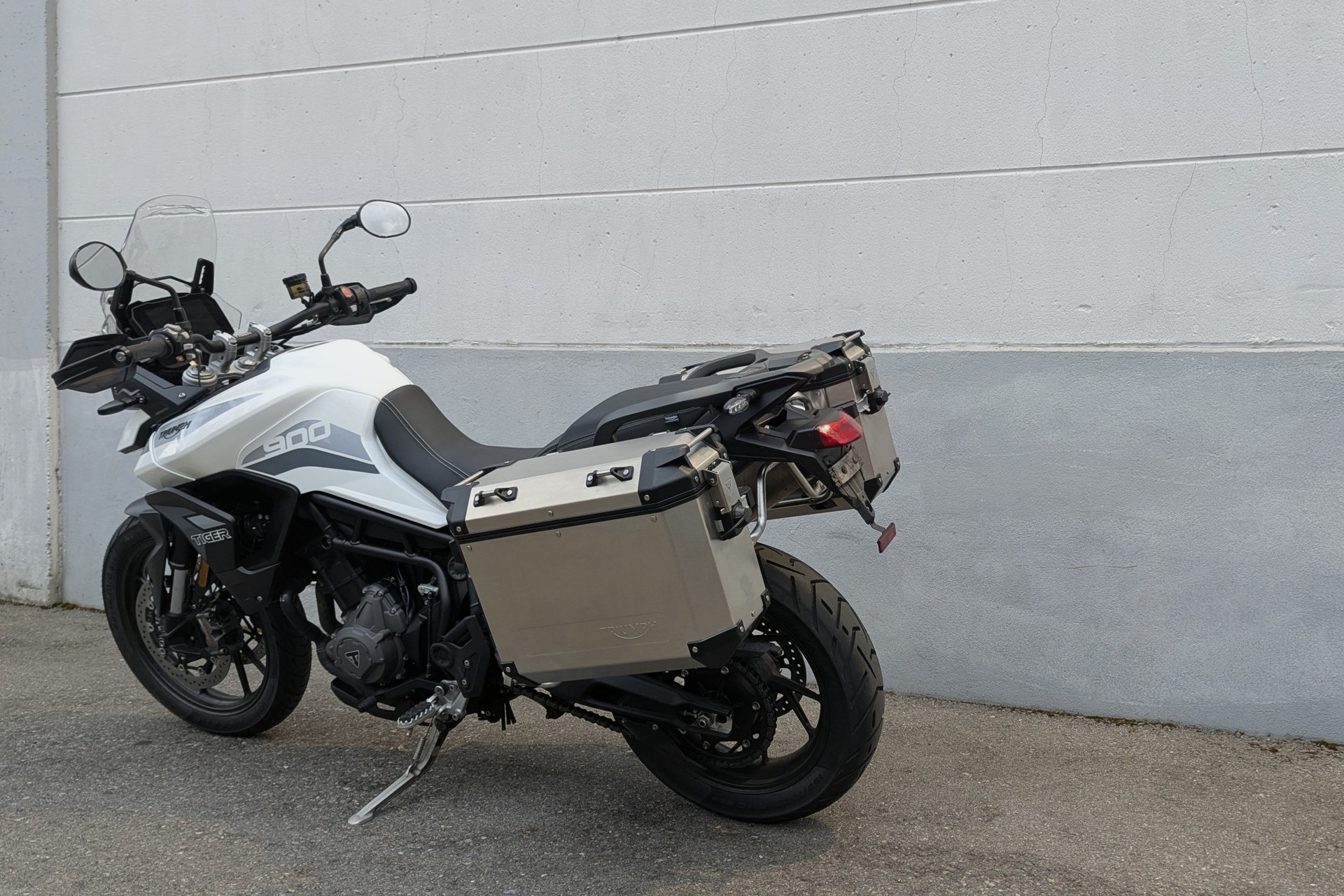TRIUMPH Tiger 900 GT LOW-showroom-element-3