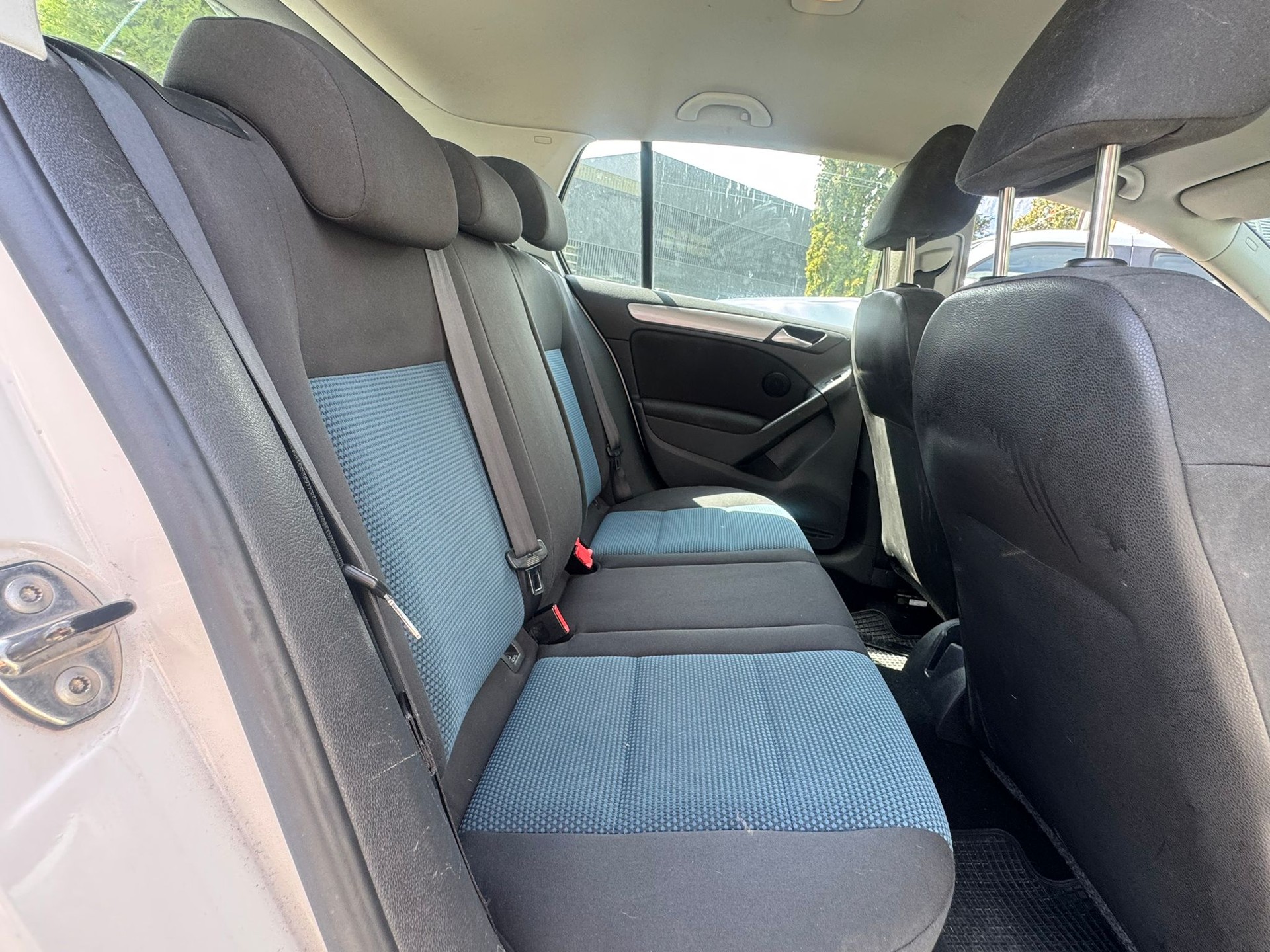 VW Golf 1.6 TDI BlueMotion Trendline-image-10