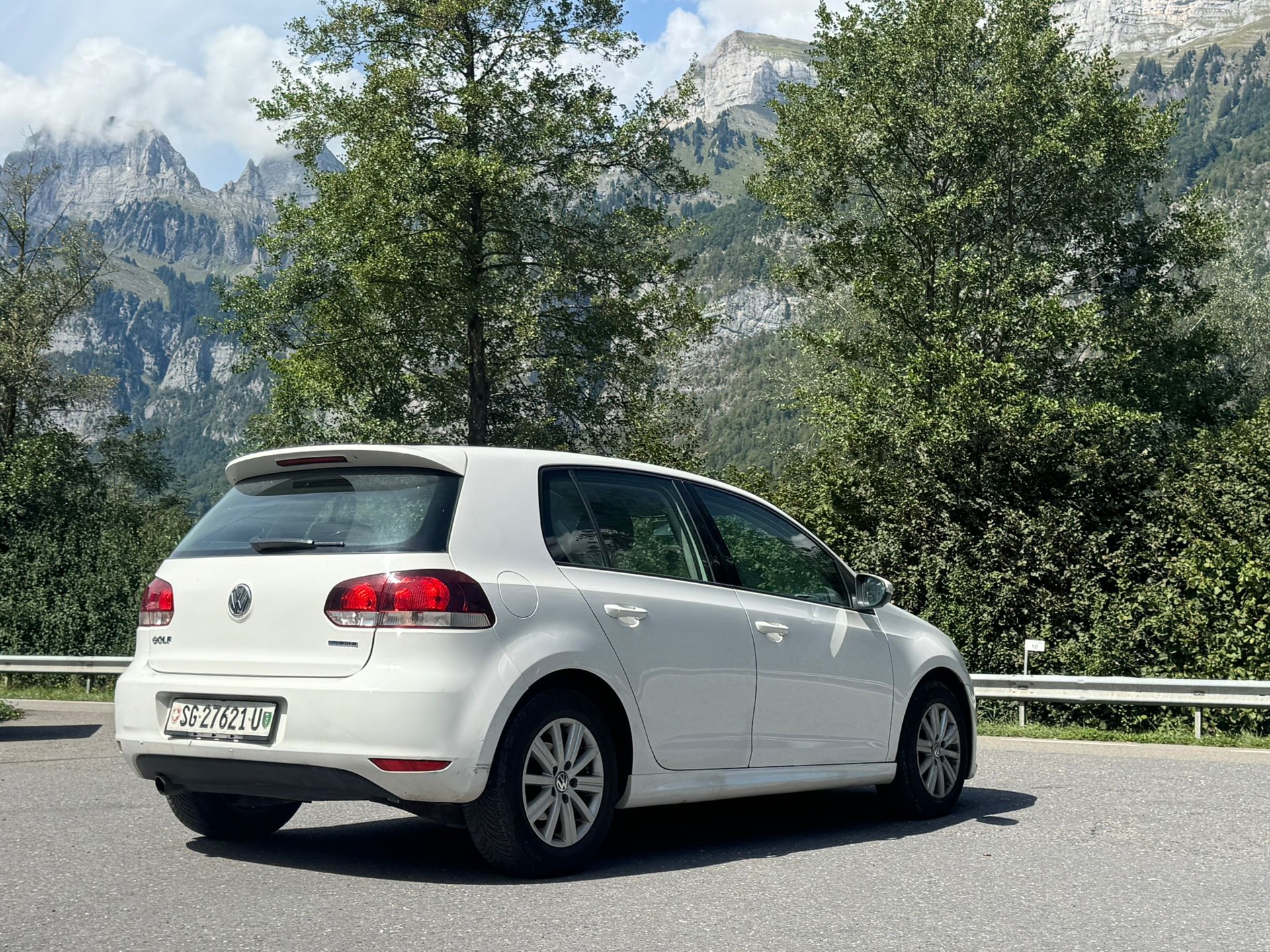 VW Golf 1.6 TDI BlueMotion Trendline-image-3