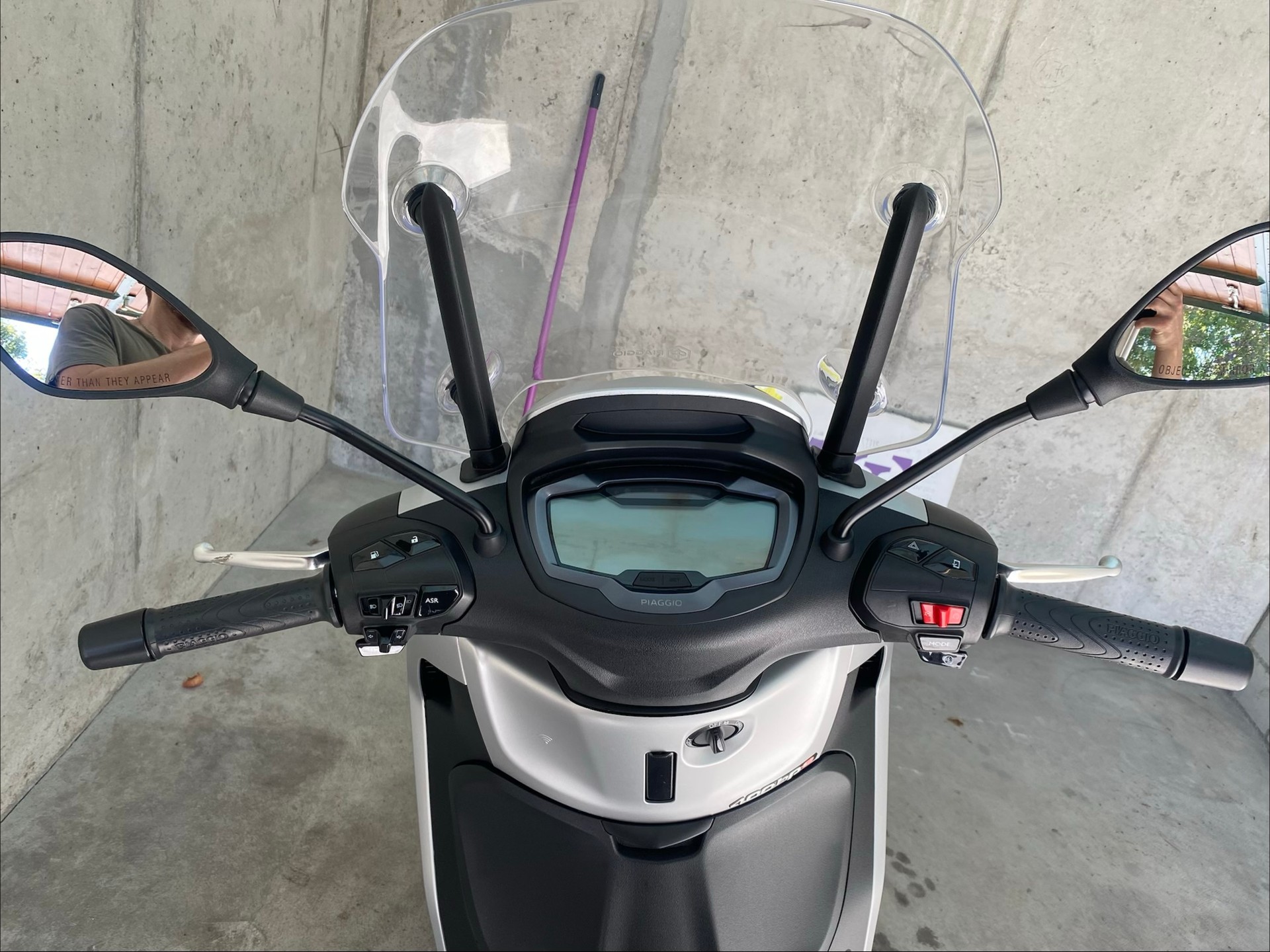 PIAGGIO Beverly 400 Sport-image-5