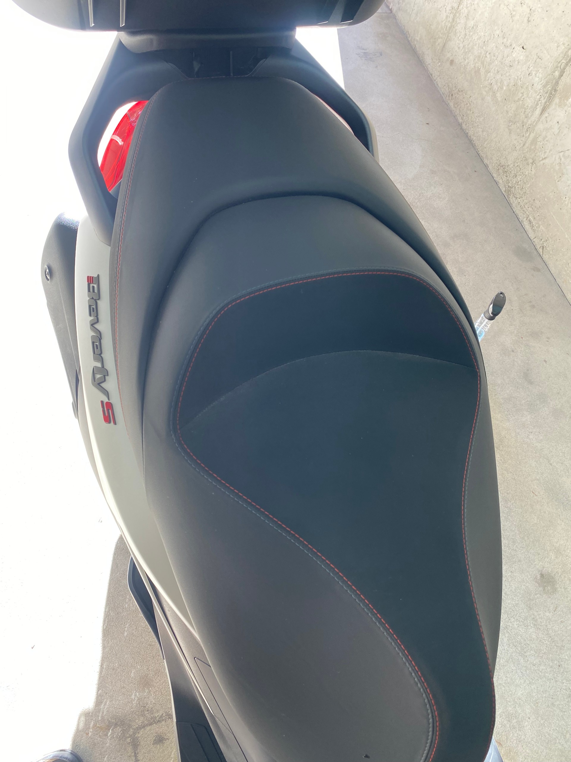 PIAGGIO Beverly 400 Sport-image-8