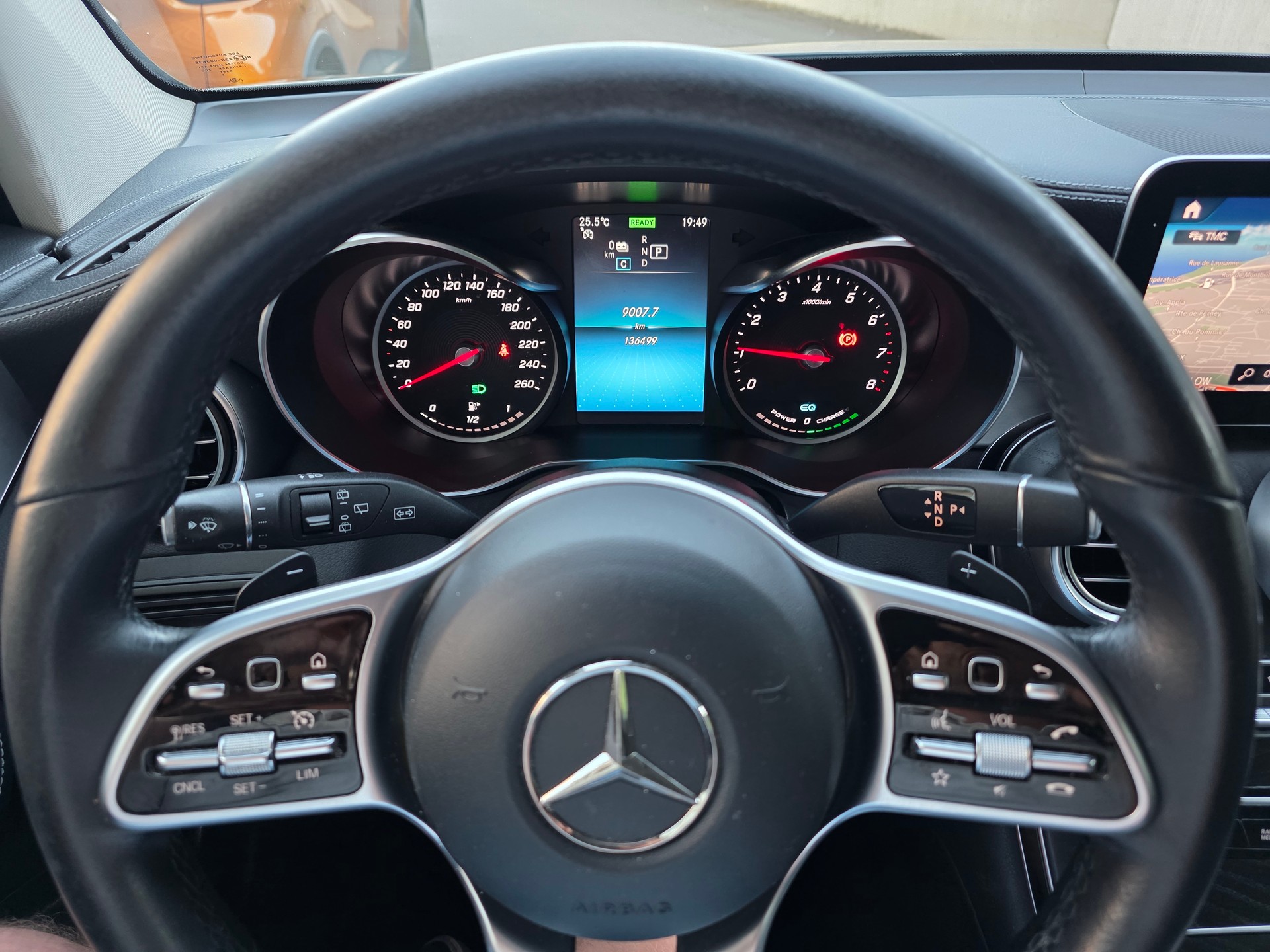 MERCEDES-BENZ GLC 300 e AMG Line Plus 4Matic 9G-Tronic-image-6