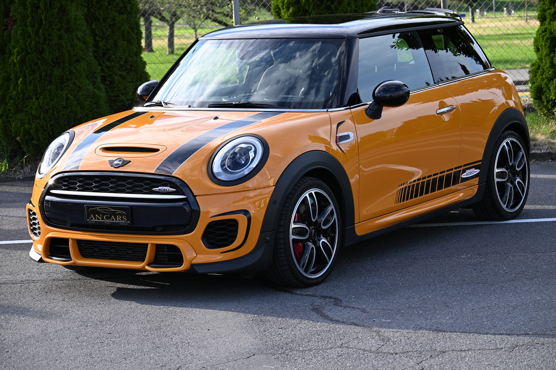 MINI F56 John Cooper Works Motorsport International Limited Edition Top Fahrzeug Einzigartig Frisch ab Mfk & Service-image-2