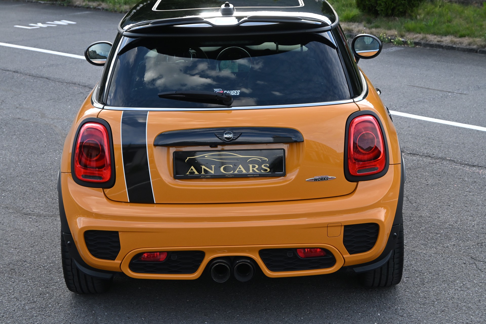 MINI F56 John Cooper Works Motorsport International Limited Edition Top Fahrzeug Einzigartig Frisch ab Mfk & Service-image-12