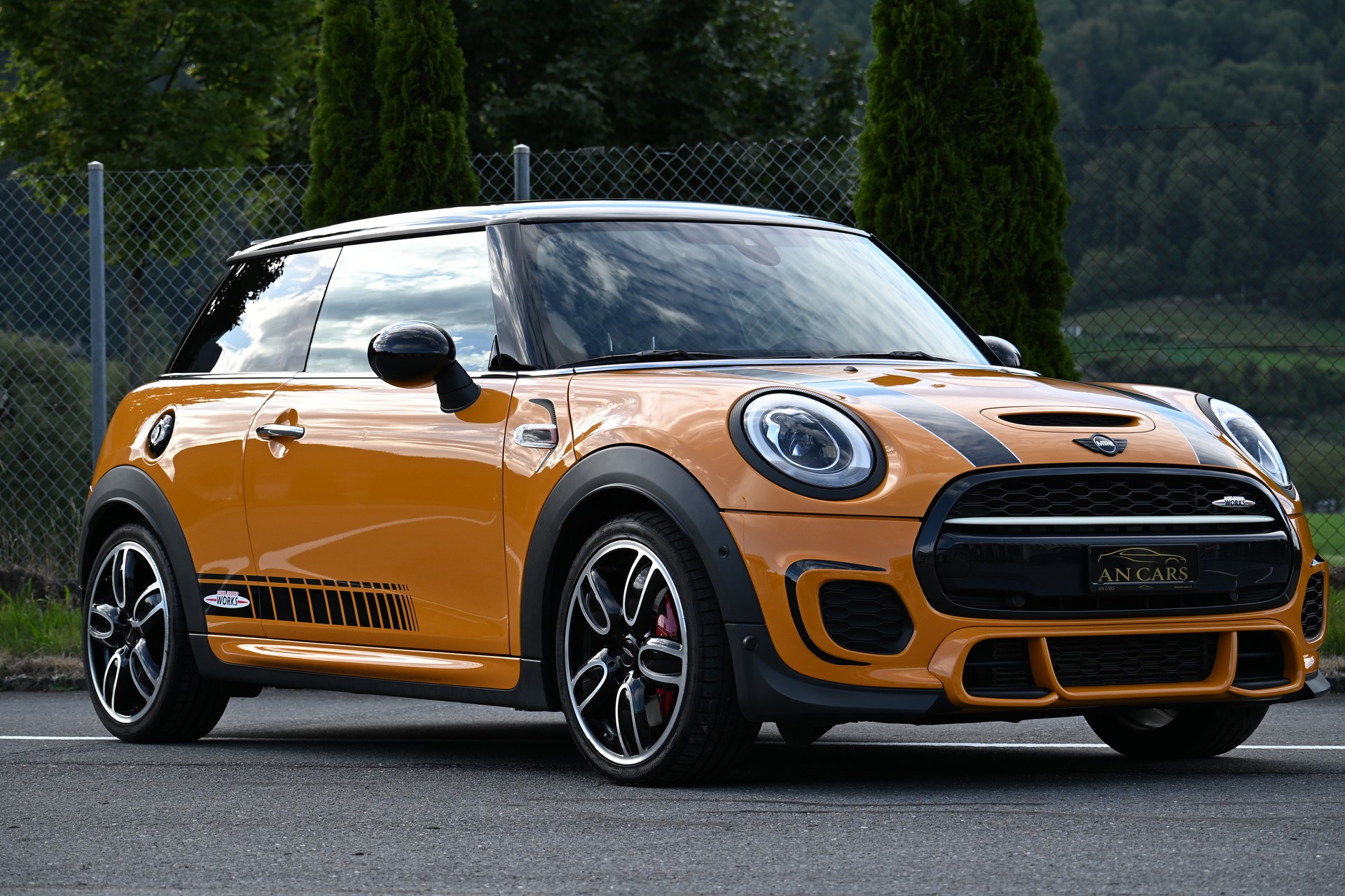 MINI F56 John Cooper Works Motorsport International Limited Edition Top Fahrzeug Einzigartig Frisch ab Mfk & Service-image-1