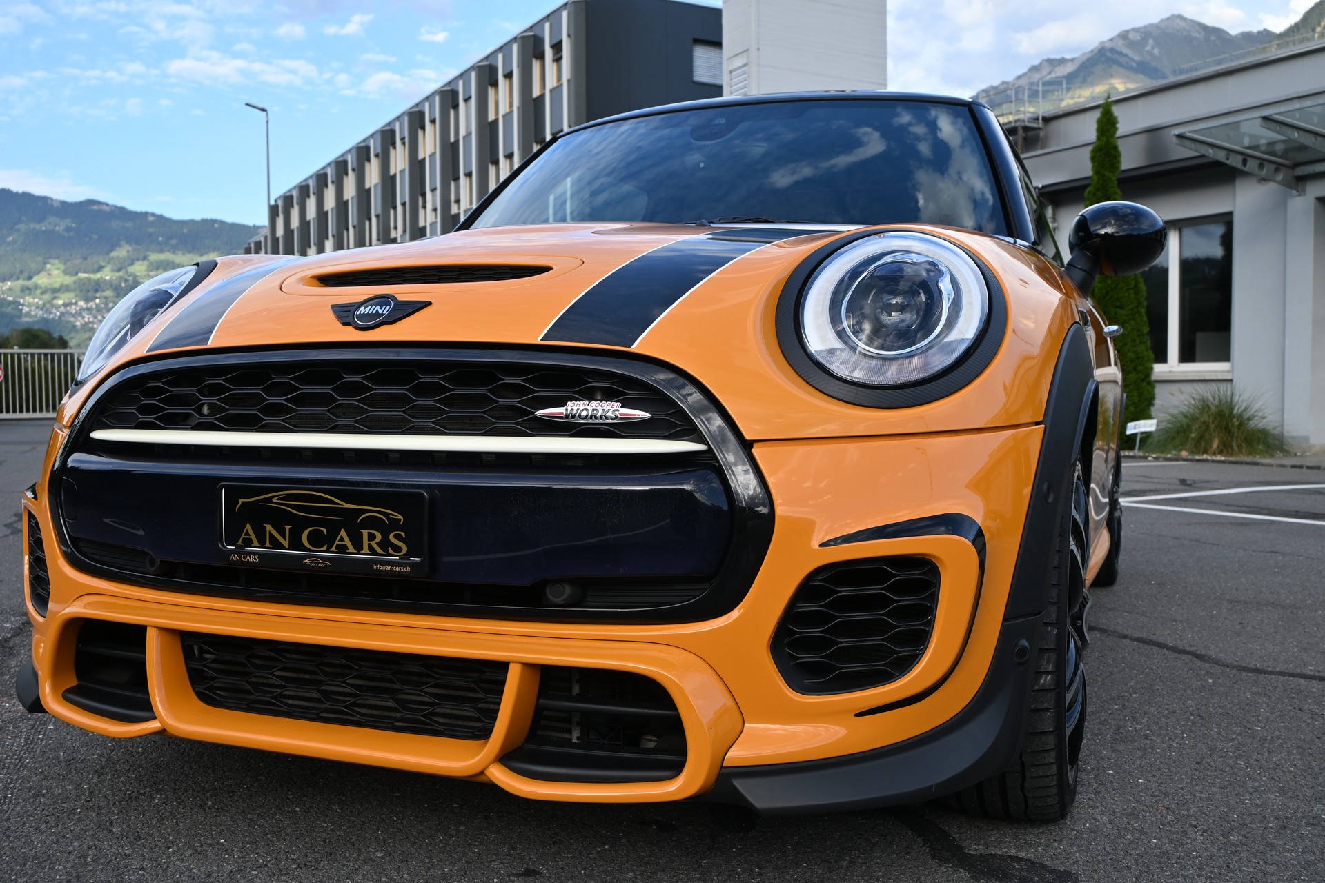 MINI F56 John Cooper Works Motorsport International Limited Edition Top Fahrzeug Einzigartig Frisch ab Mfk & Service-image-16