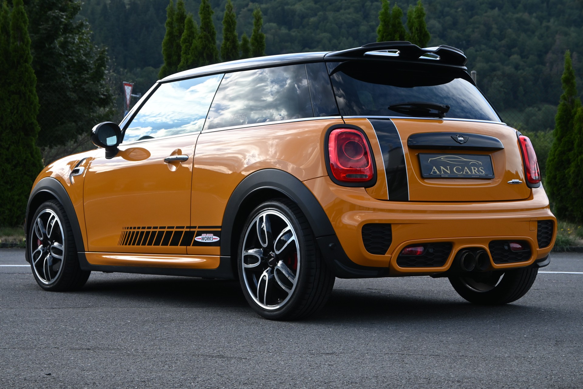 MINI F56 John Cooper Works Motorsport International Limited Edition Top Fahrzeug Einzigartig Frisch ab Mfk & Service-image-9