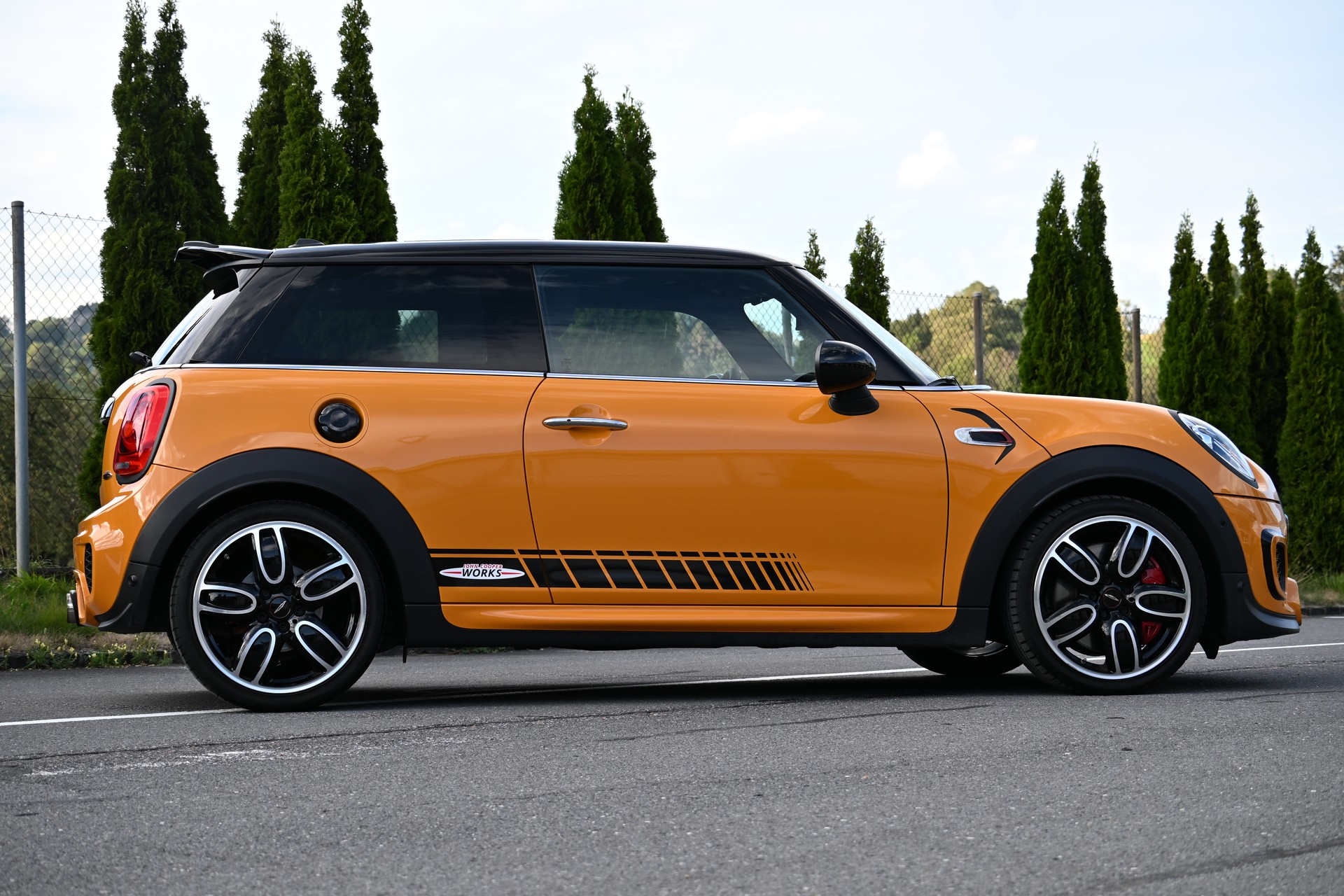 MINI F56 John Cooper Works Motorsport International Limited Edition Top Fahrzeug Einzigartig Frisch ab Mfk & Service-image-5